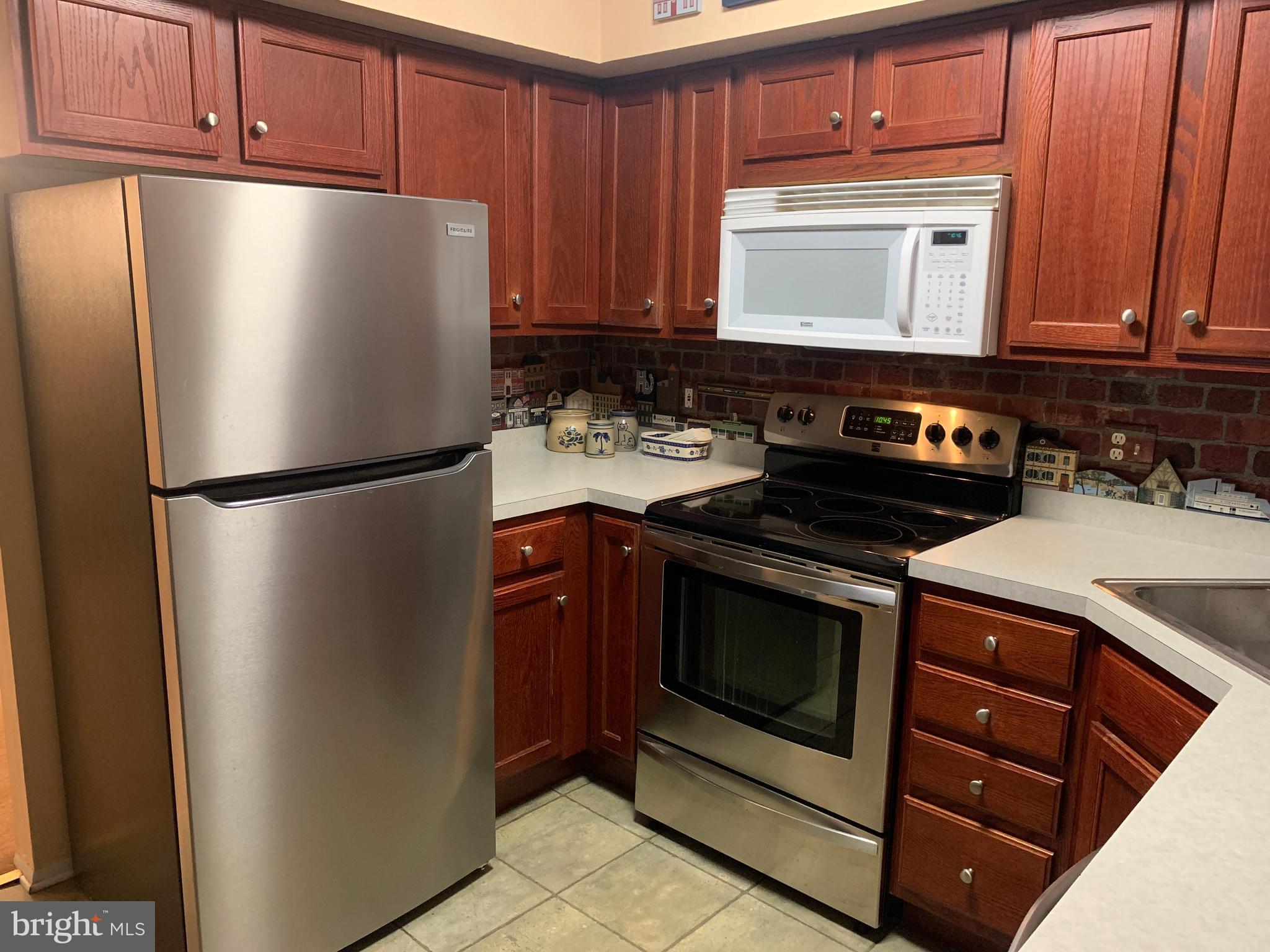 HILLTOP - Residential