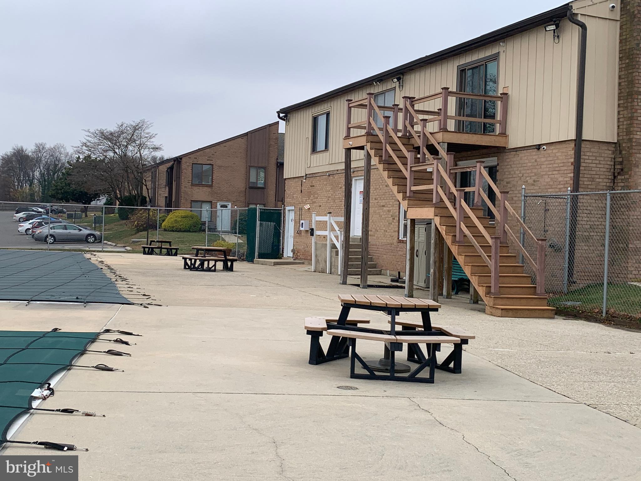 HILLTOP - Residential