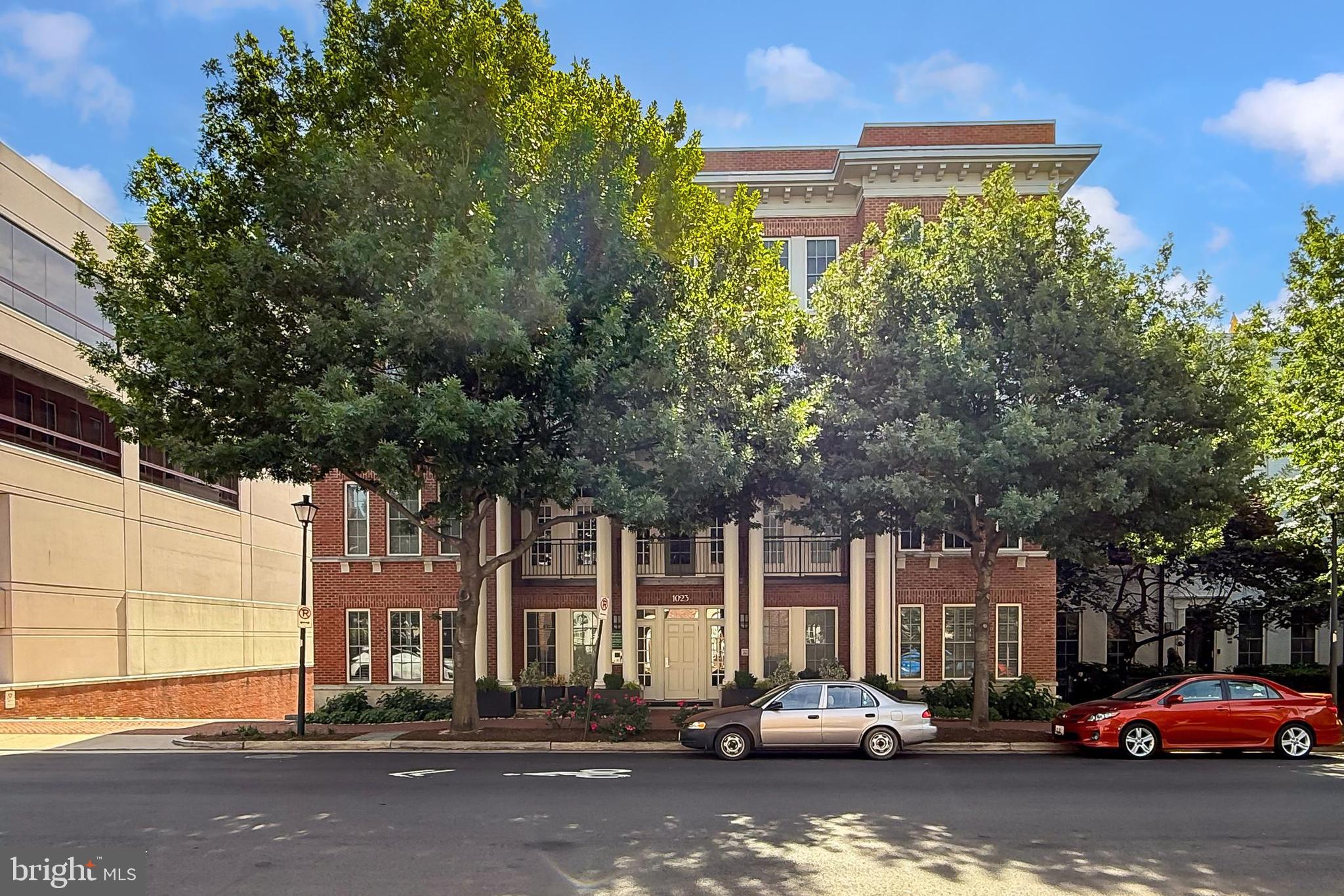 1023 N ROYAL STREET 215