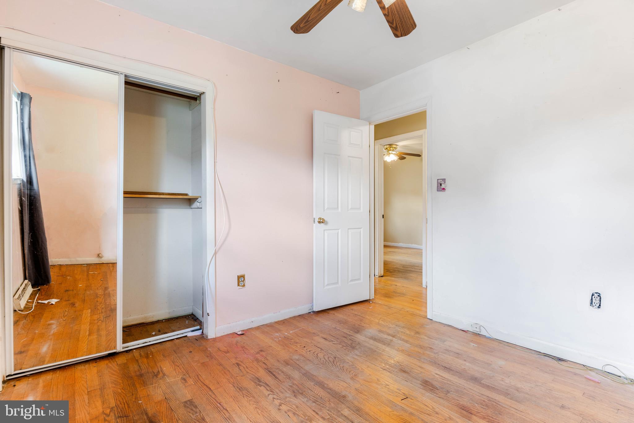 SUBURBAN ESTATES - Residential