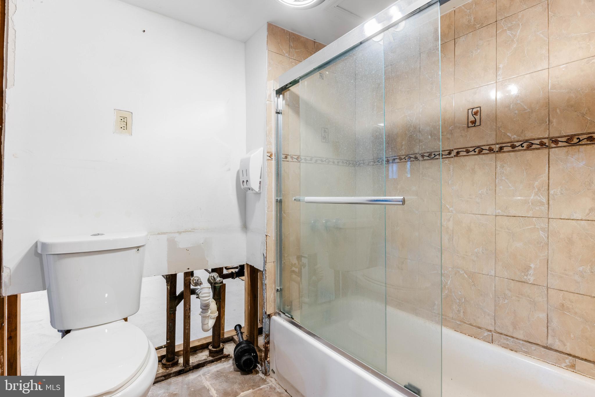 SUBURBAN ESTATES - Residential