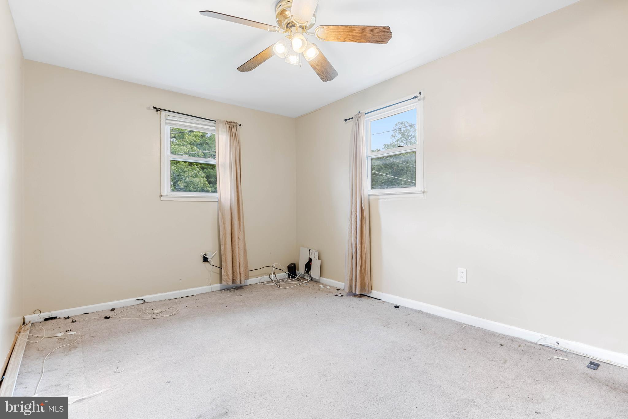 SUBURBAN ESTATES - Residential