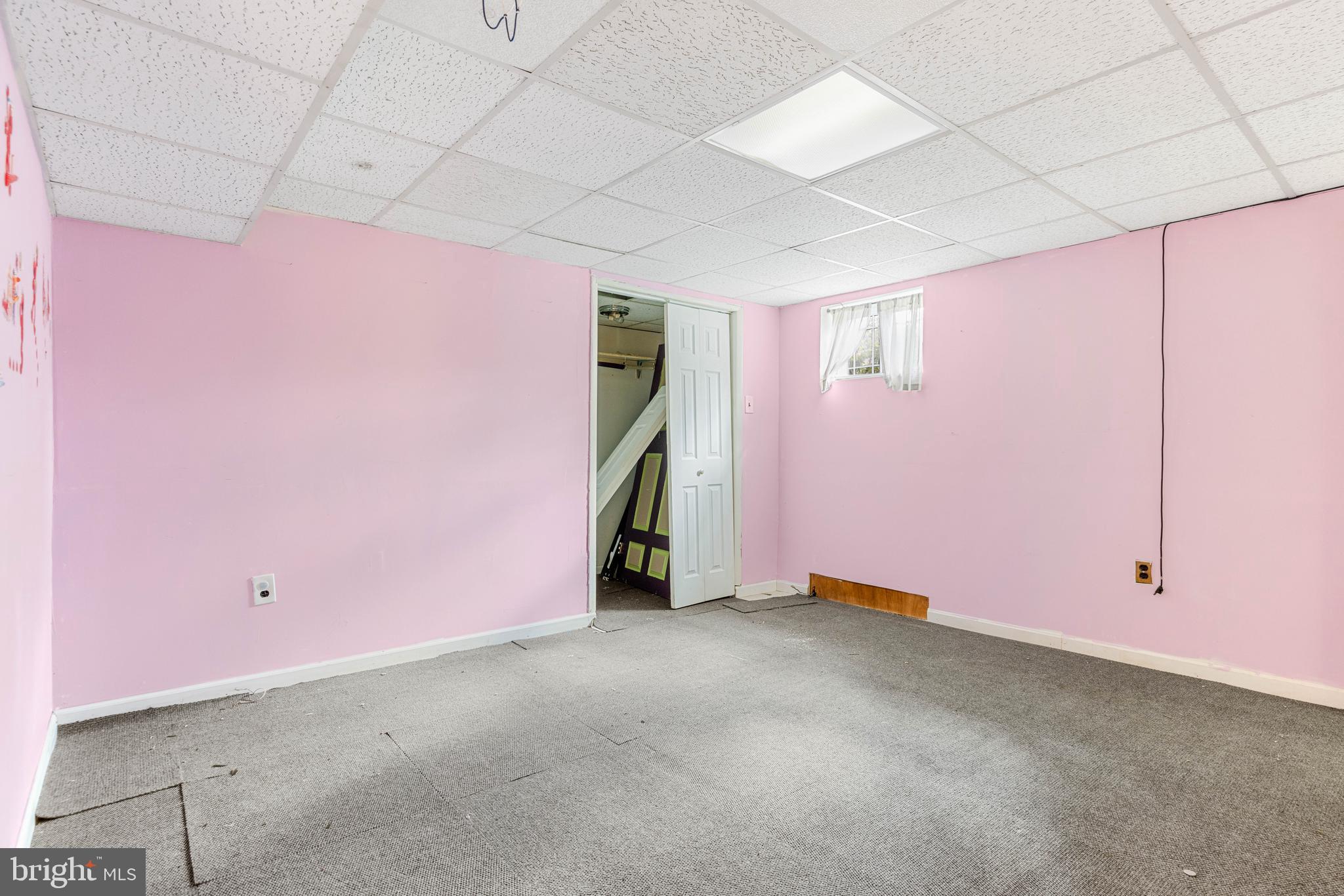 SUBURBAN ESTATES - Residential