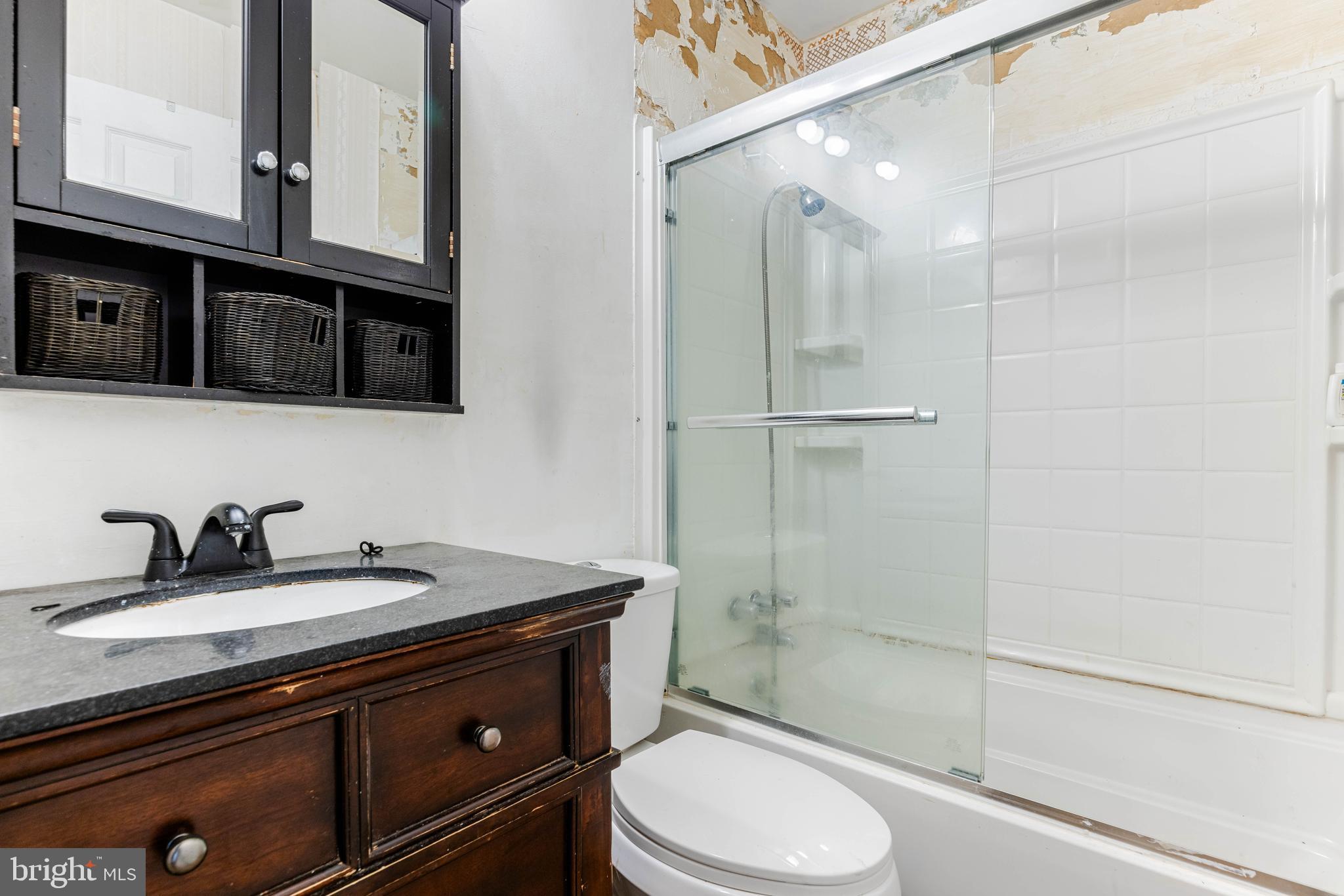 SUBURBAN ESTATES - Residential