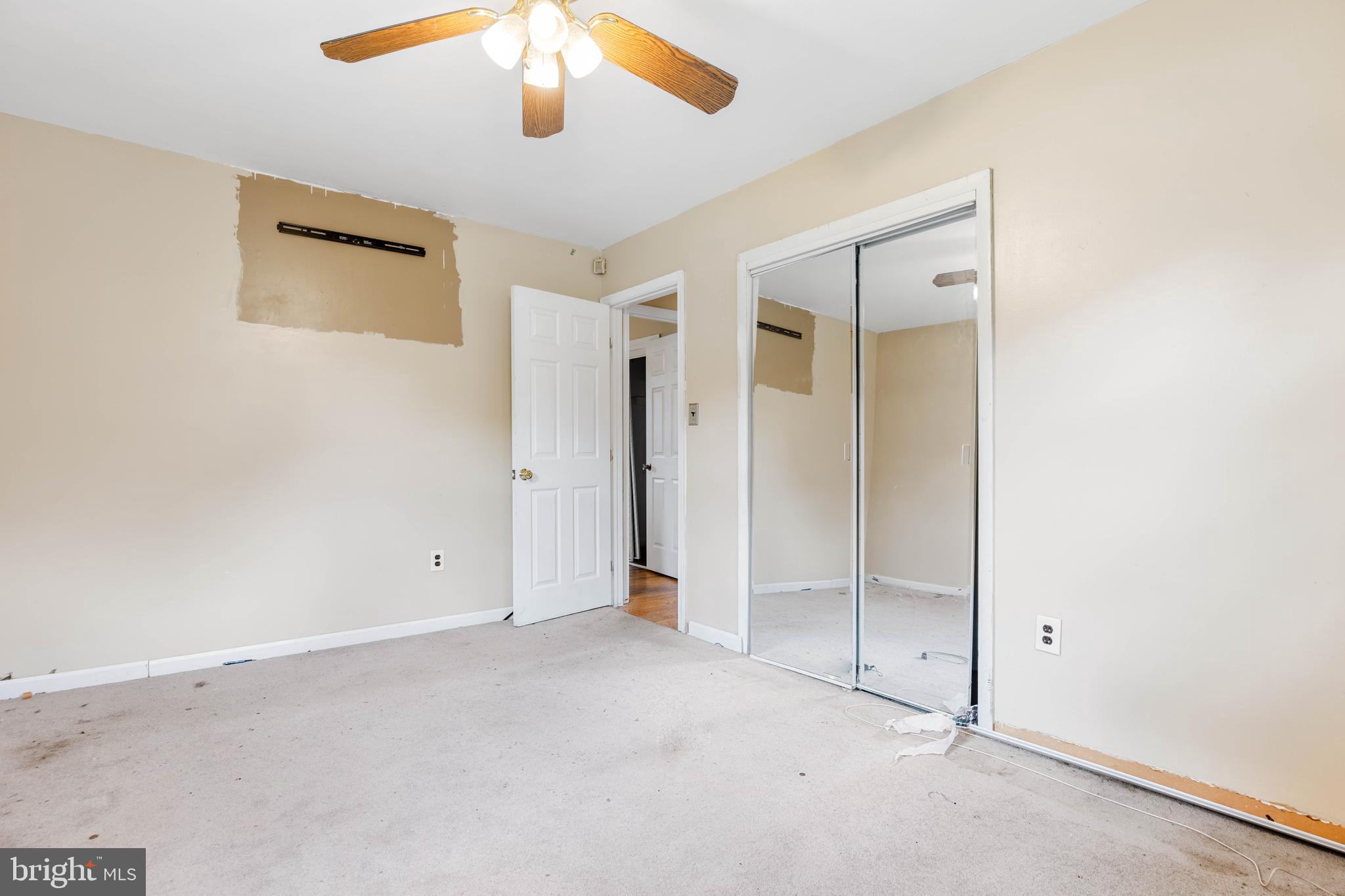 SUBURBAN ESTATES - Residential