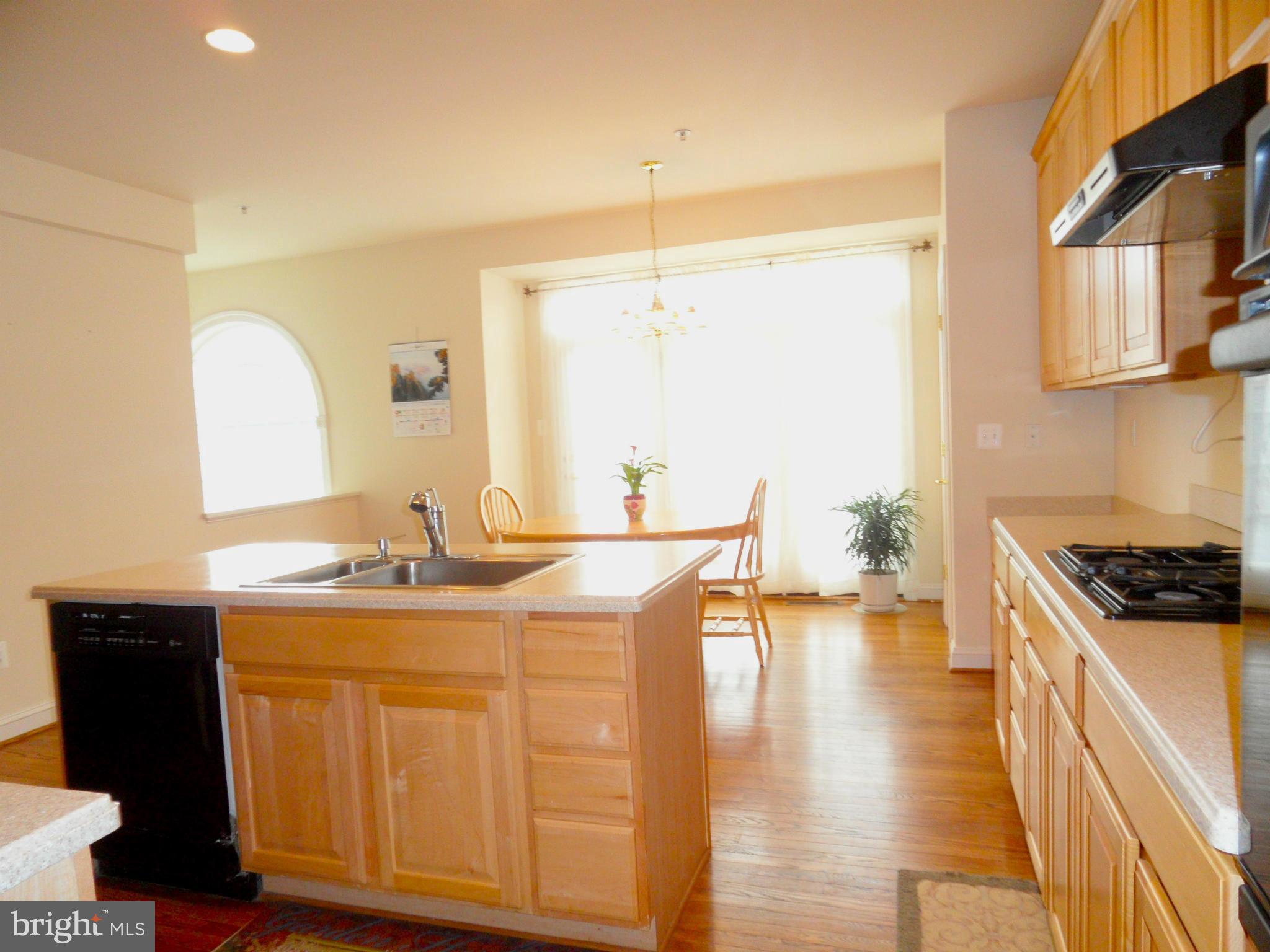 KING FARM WATKINS POND - Residential Lease