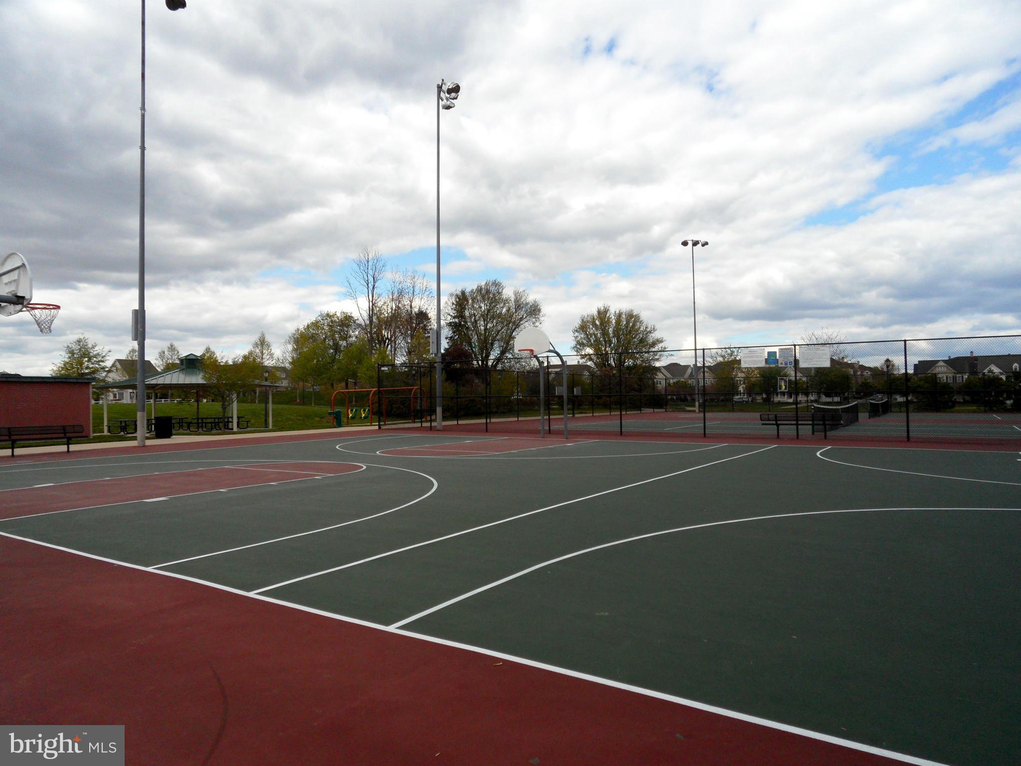 KING FARM WATKINS POND - Residential Lease