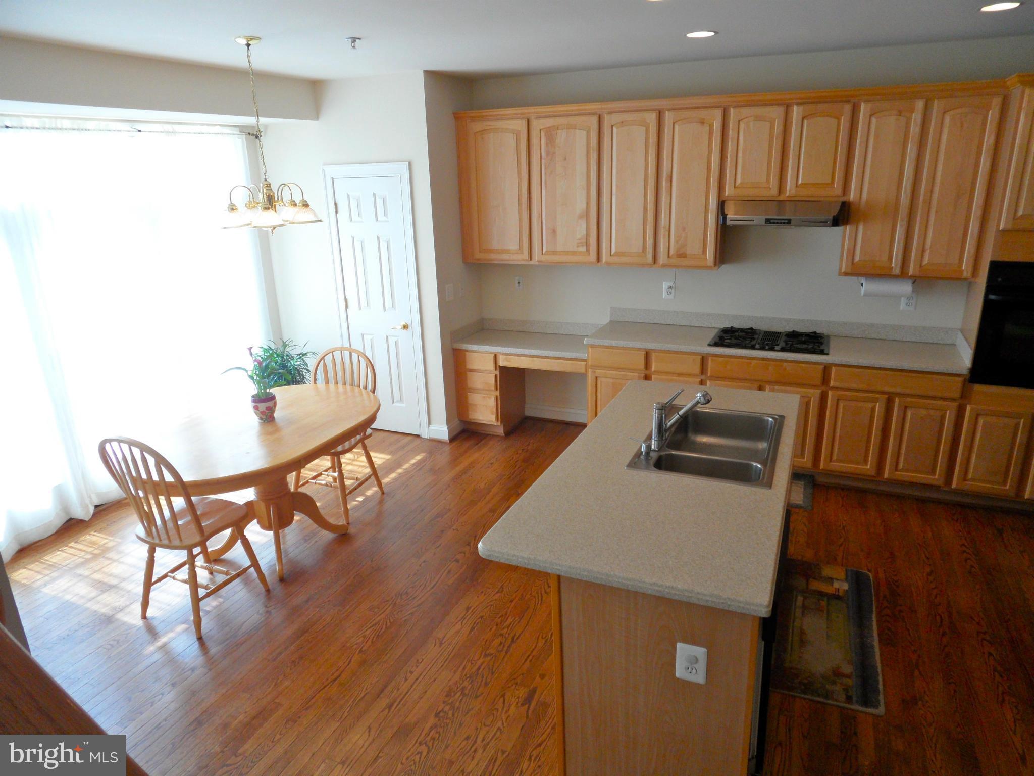 KING FARM WATKINS POND - Residential Lease