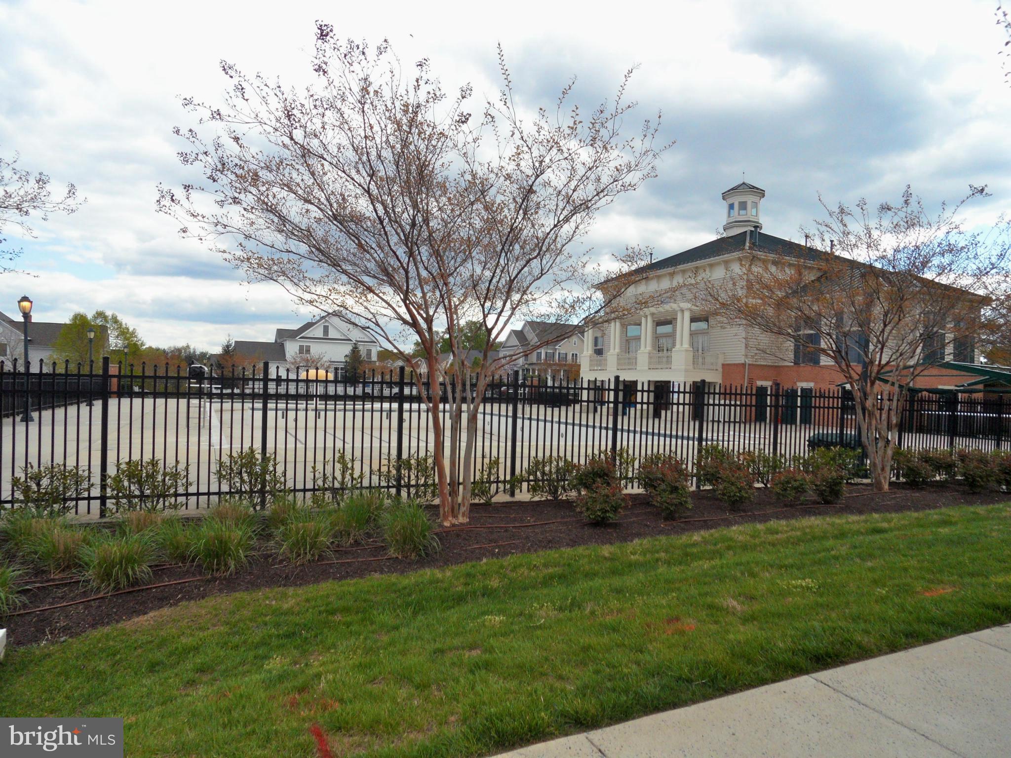 KING FARM WATKINS POND - Residential Lease