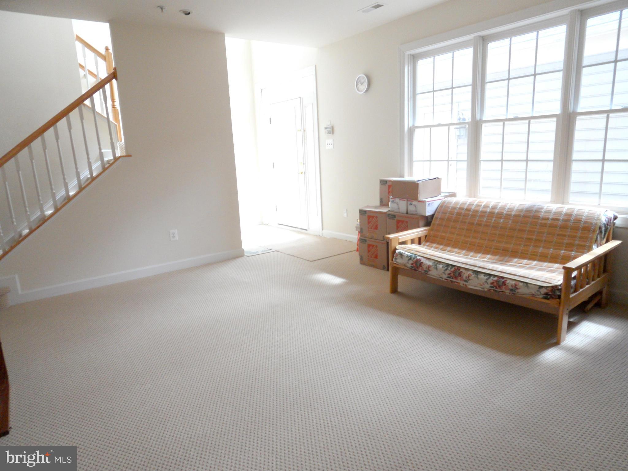 KING FARM WATKINS POND - Residential Lease