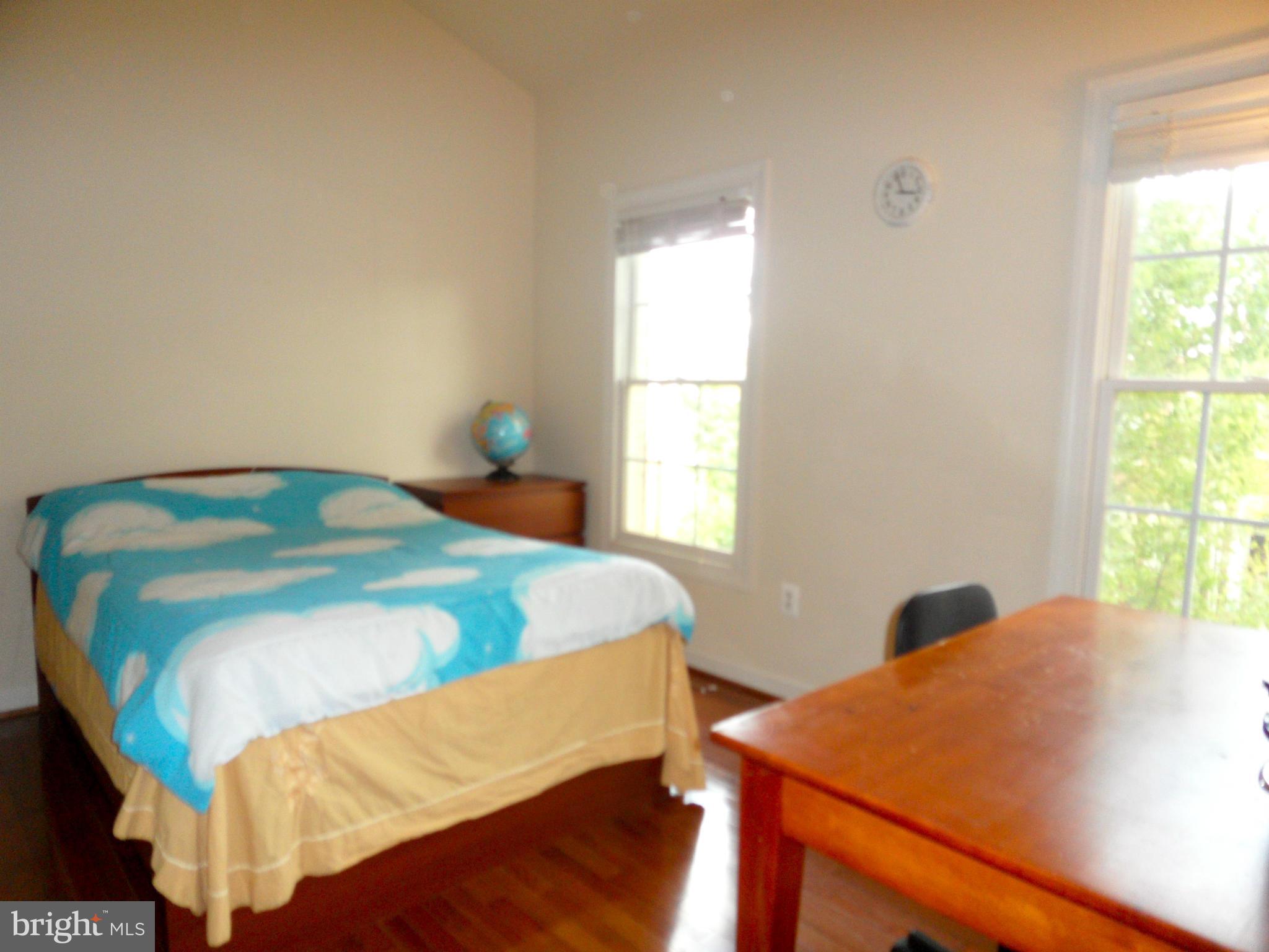 KING FARM WATKINS POND - Residential Lease