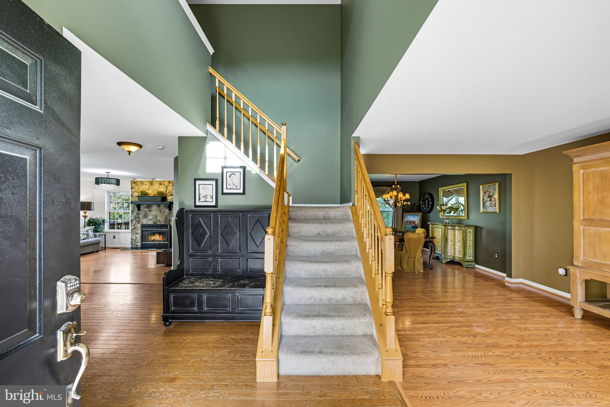 21 HILLSIDE LANE
