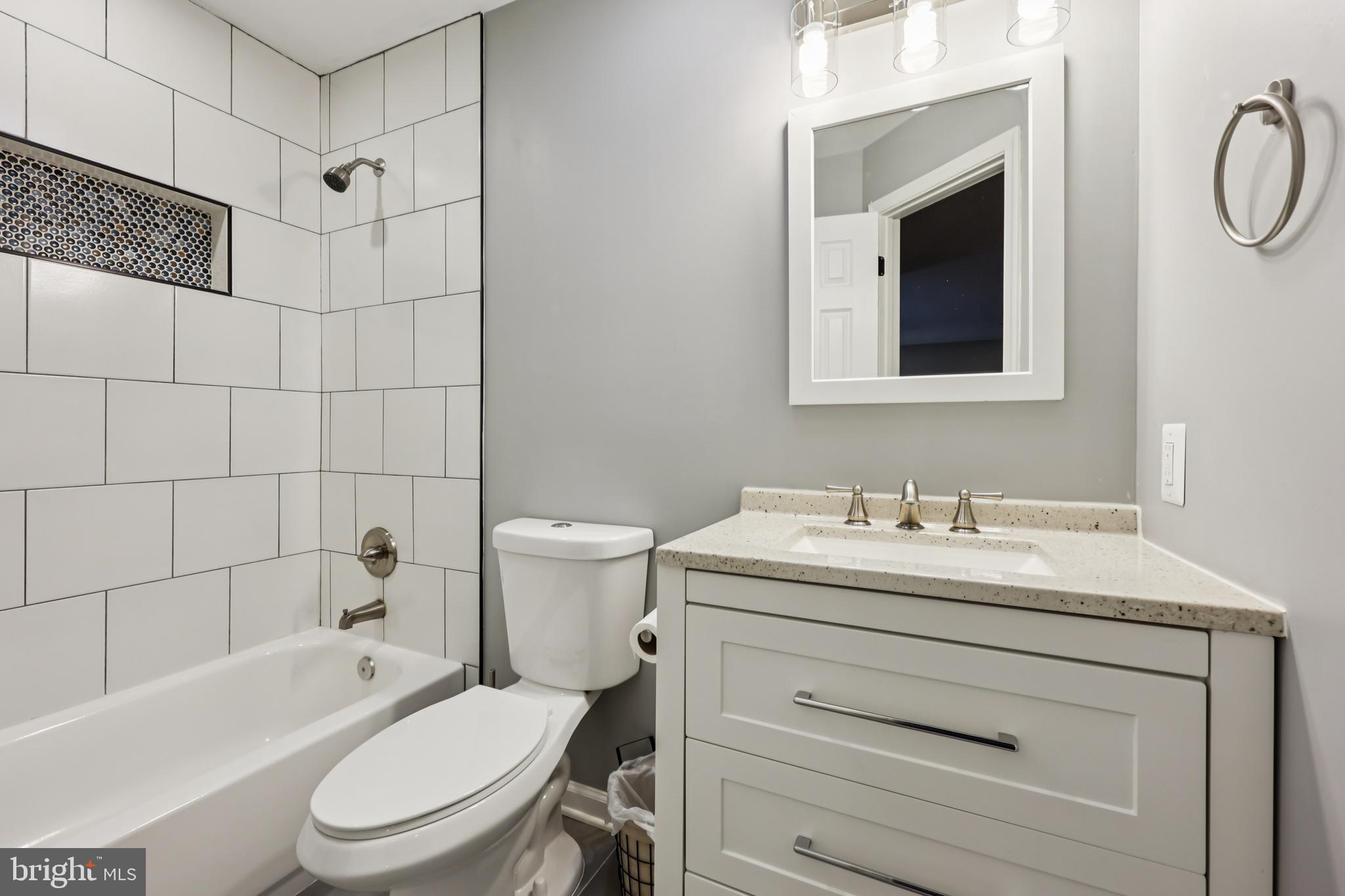 RESTON - Residential