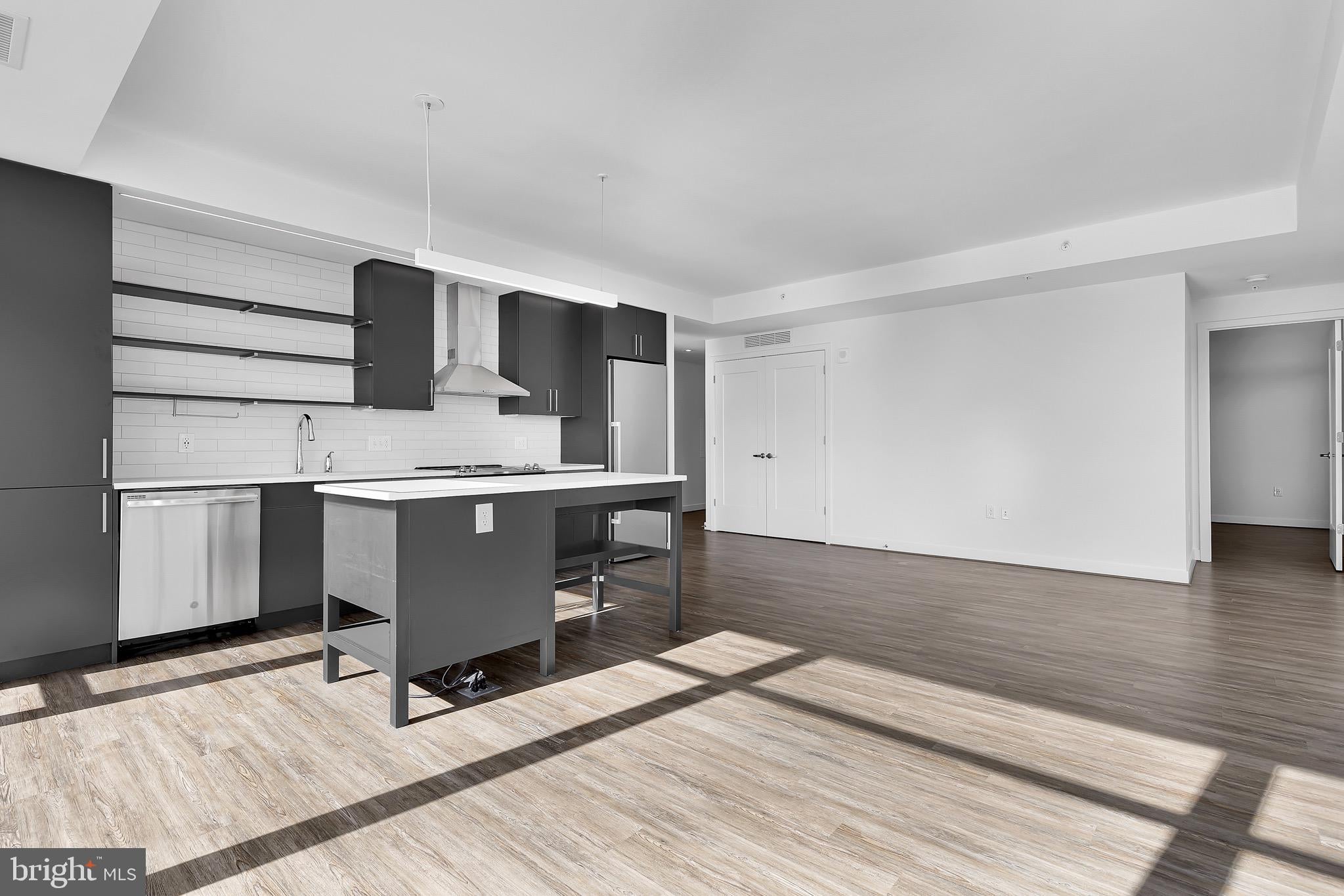 150 I STREET SE INTERIOR STUDIO UNIT