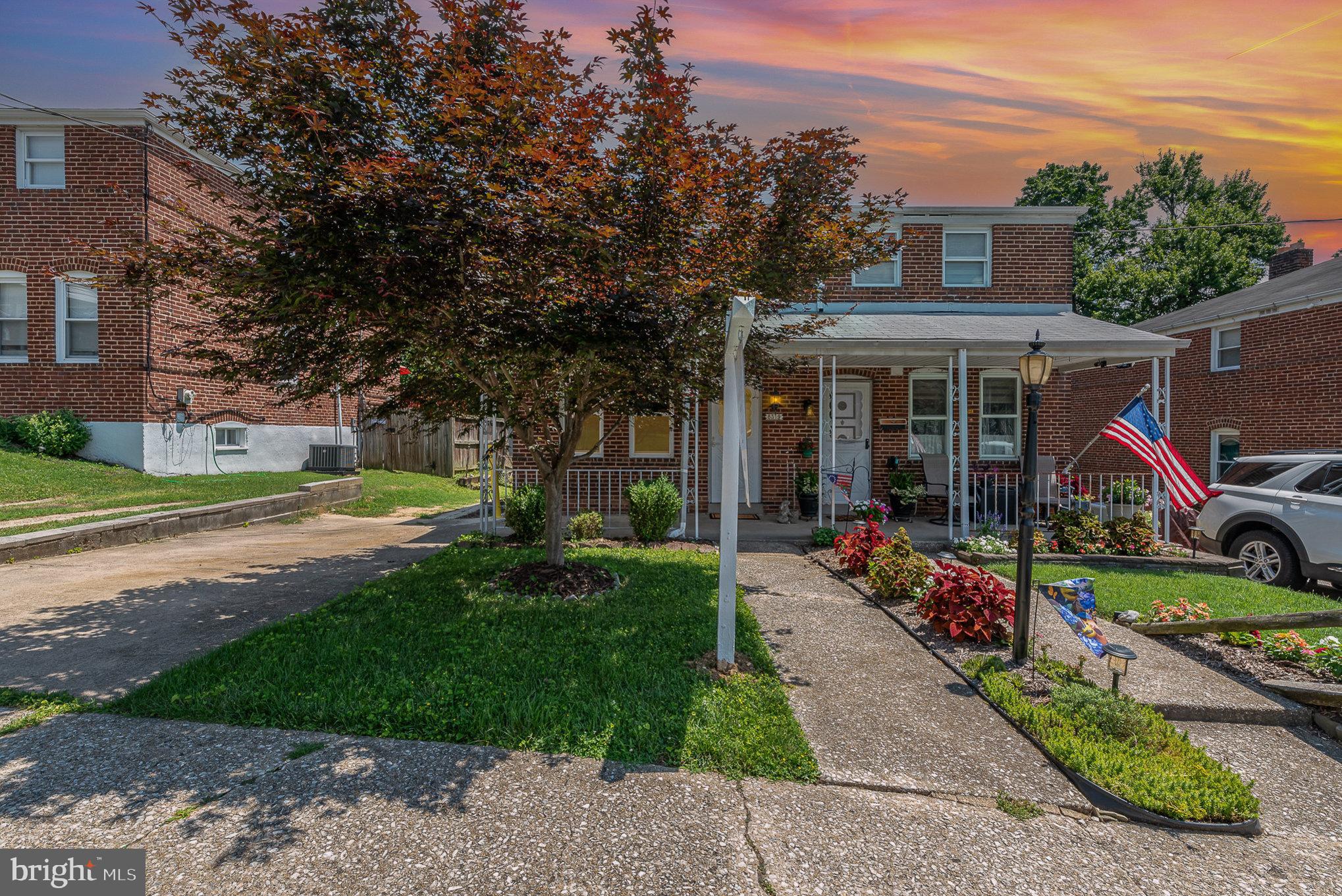 Be the first to discover this beautifully renovated 3-bedroom, 2-bathroom semi-detached home—where thoughtful design meets modern comfort. Fully updated with Baltimore County permits, this home features a warm and inviting layout, stylish finishes, and quality craftsmanship throughout.
Enjoy the convenience of a private driveway—a rare bonus in the area—and step out onto the open-air deck , perfect for relaxing or entertaining in any season. The spacious backyard offers endless possibilities for outdoor living.
Whether you're a first-time buyer or looking for your next chapter, this home delivers the ideal blend of functionality, character, and peace of mind.
📍 Conveniently located near shopping, dining, schools, and commuter routes.