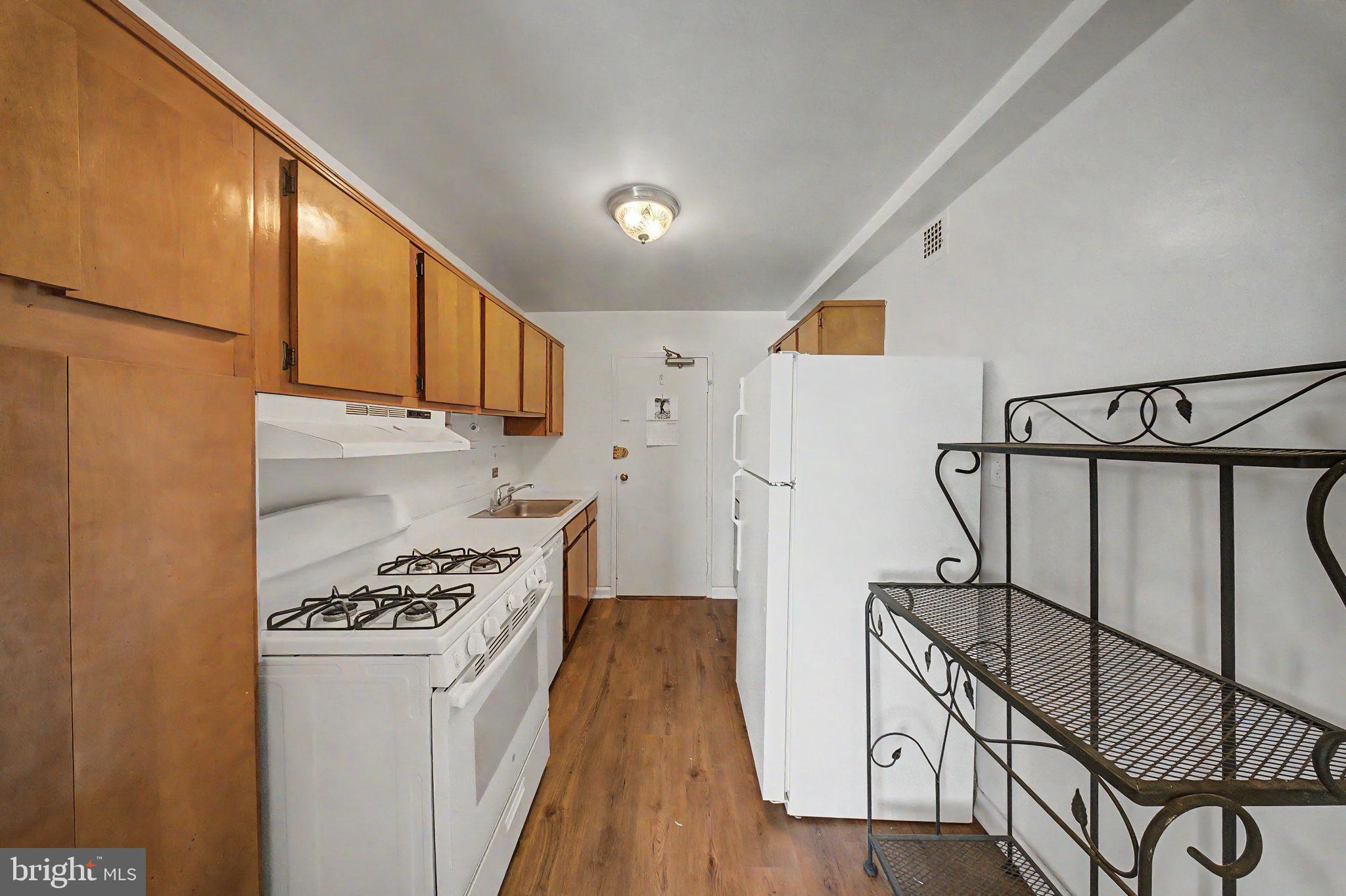 6631 WAKEFIELD DRIVE 520