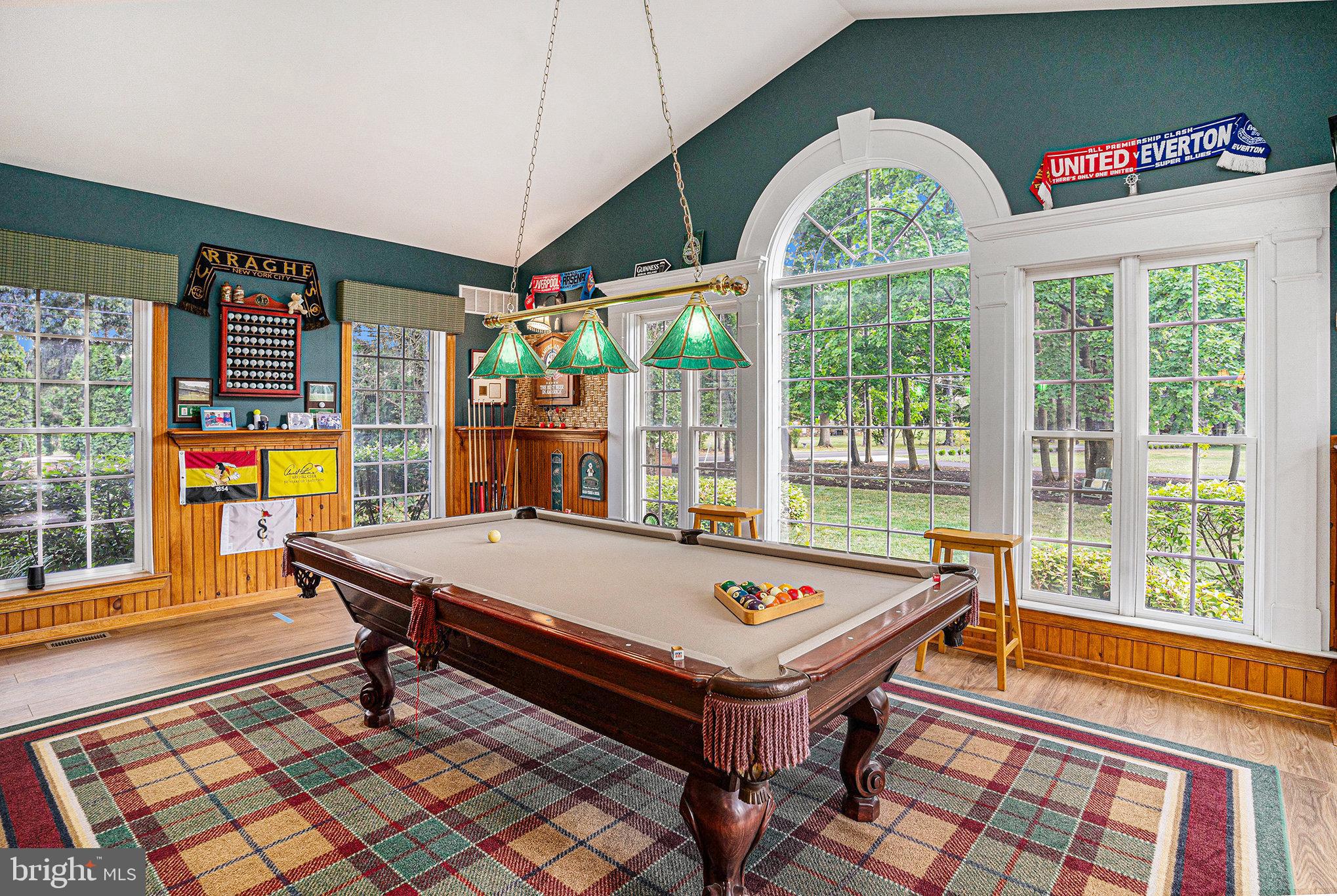 CHESTNUT CREEK - Residential