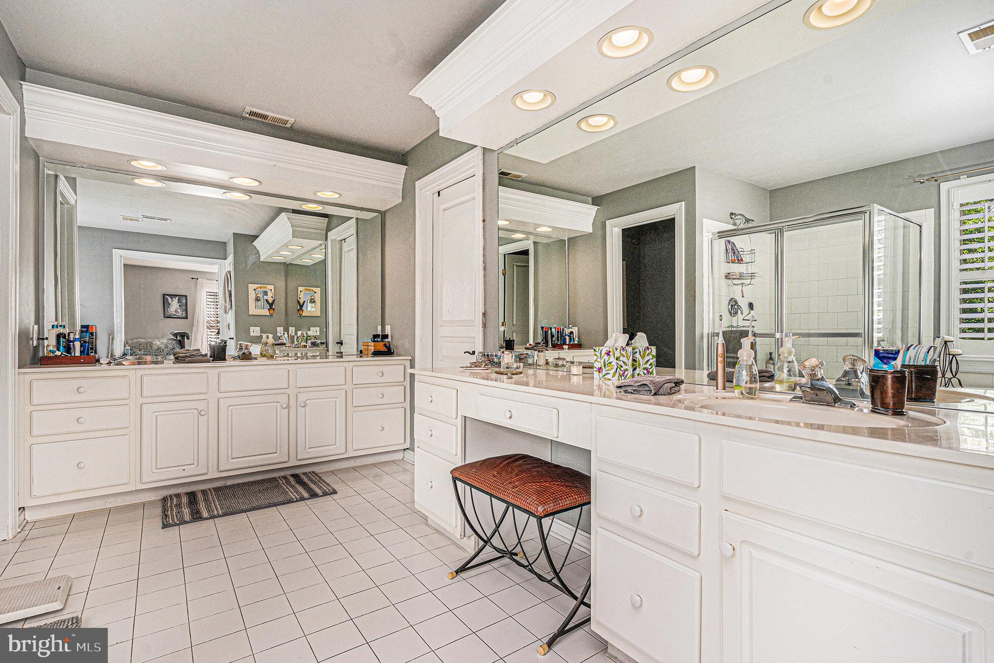 CHESTNUT CREEK - Residential