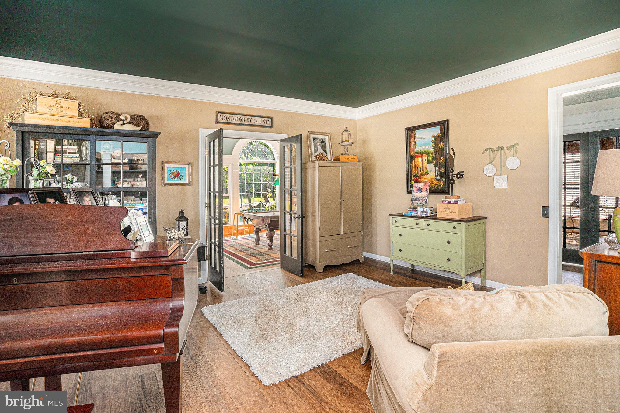 CHESTNUT CREEK - Residential