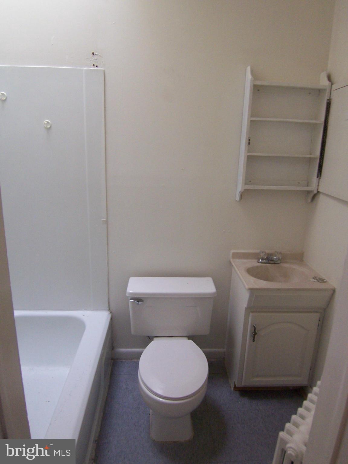 CHARLES VILLAGE - Residential Lease