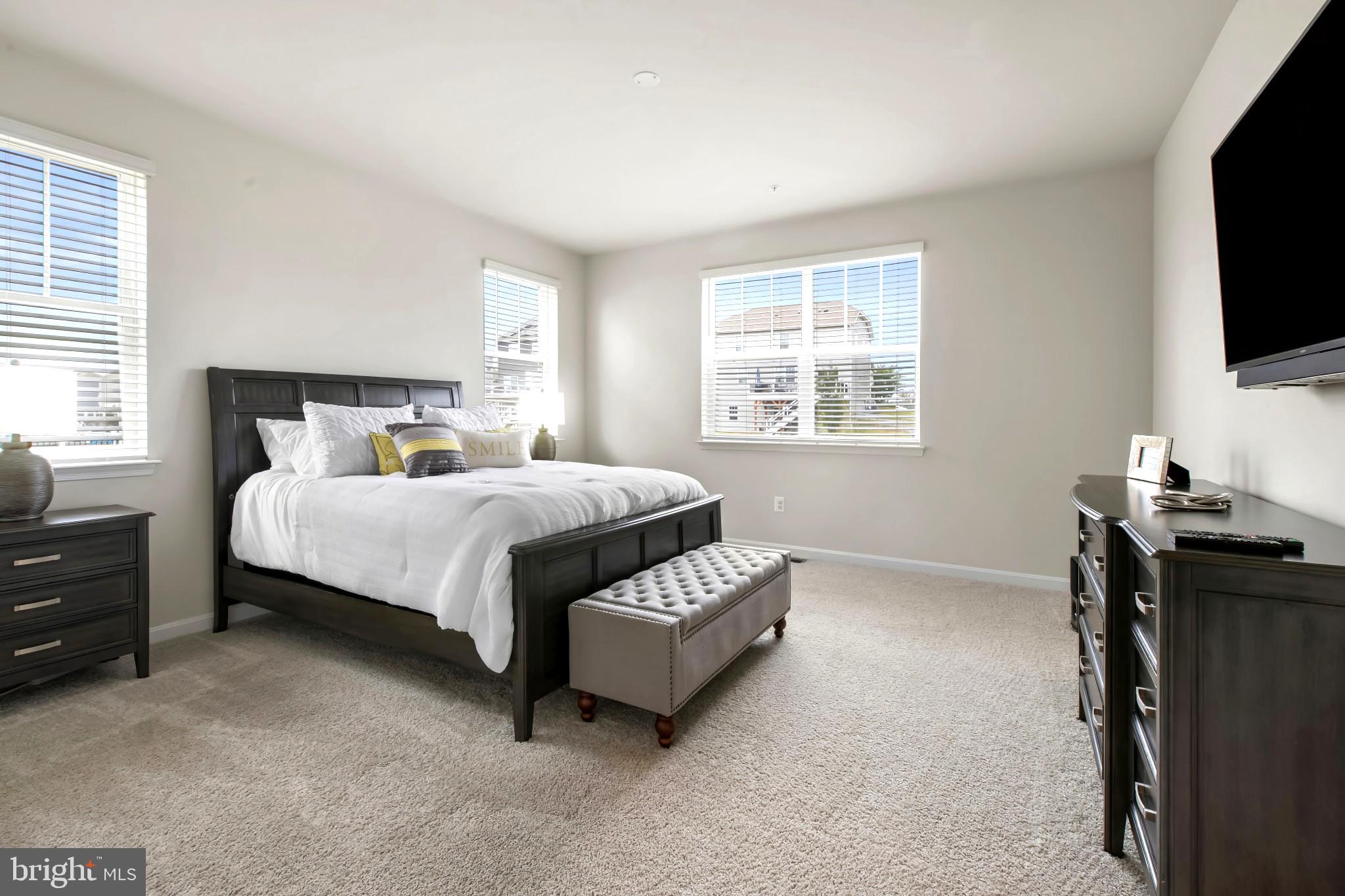 STONEGATE - Residential