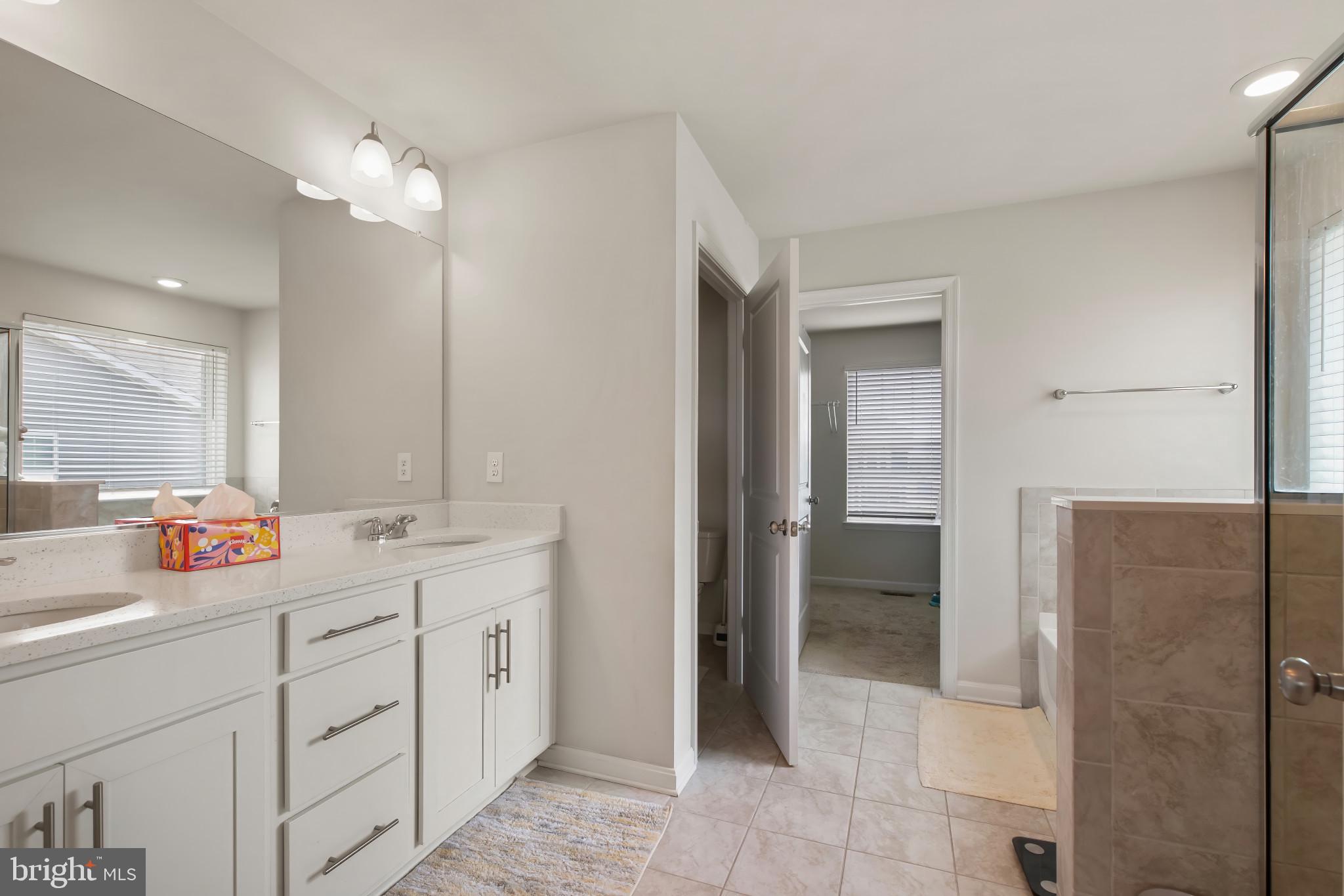 STONEGATE - Residential