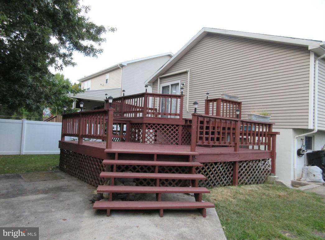 LODGE FOREST MANOR - Residential