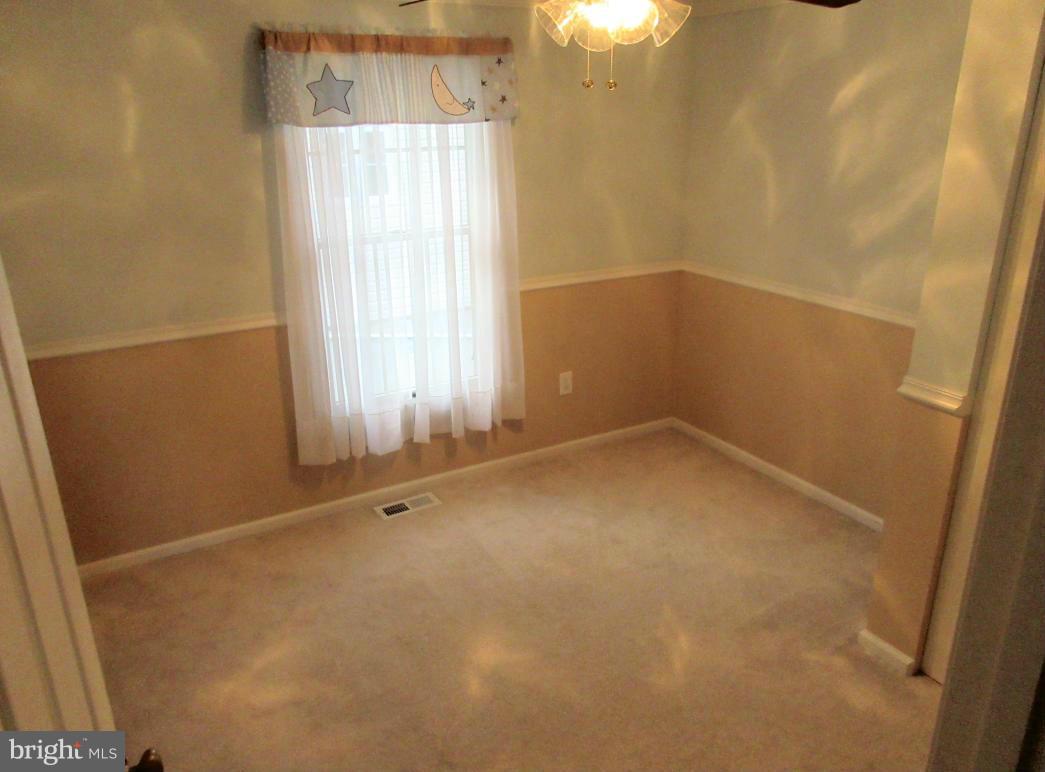 LODGE FOREST MANOR - Residential