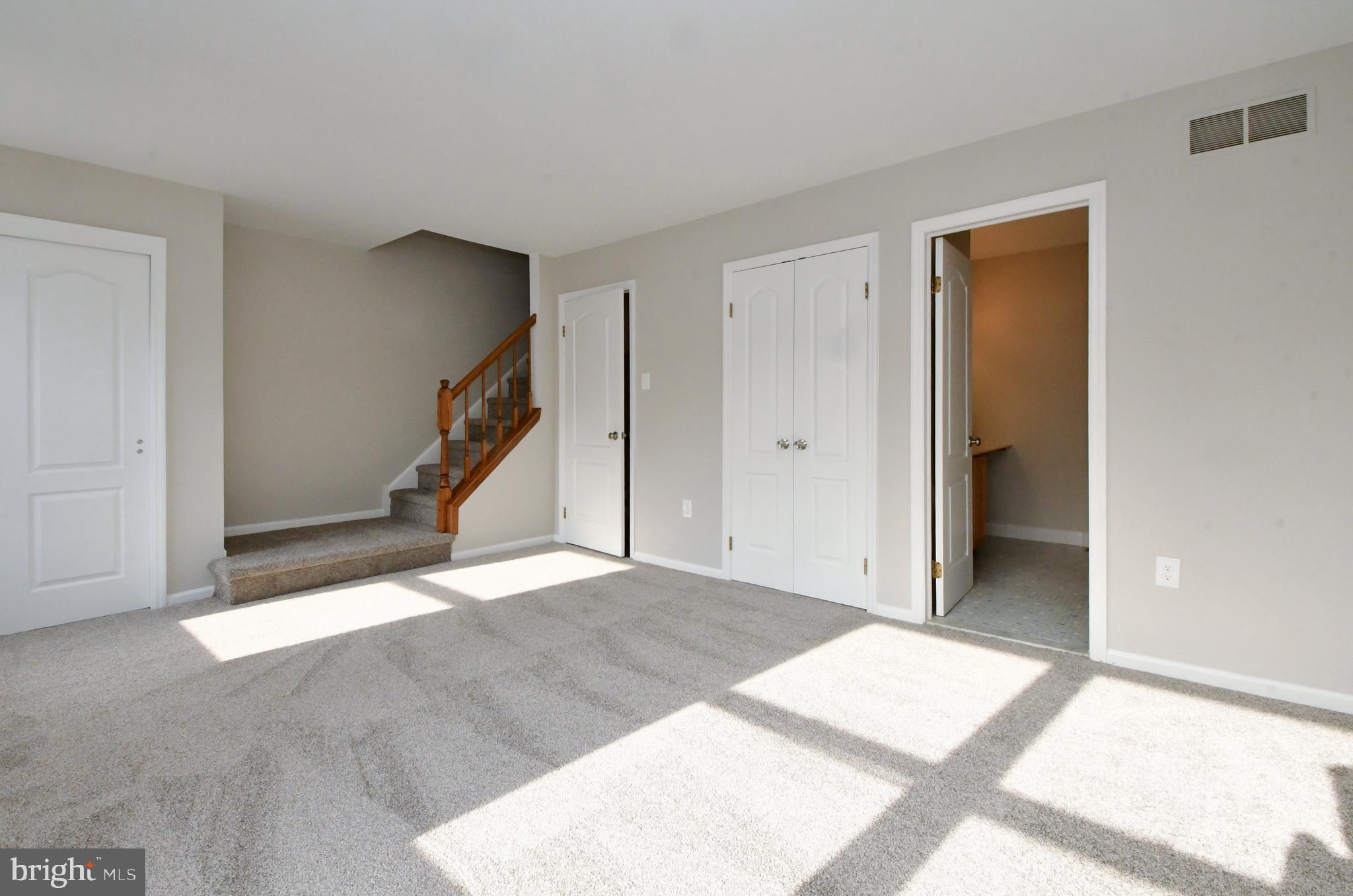 COLLEGE PARK - Residential