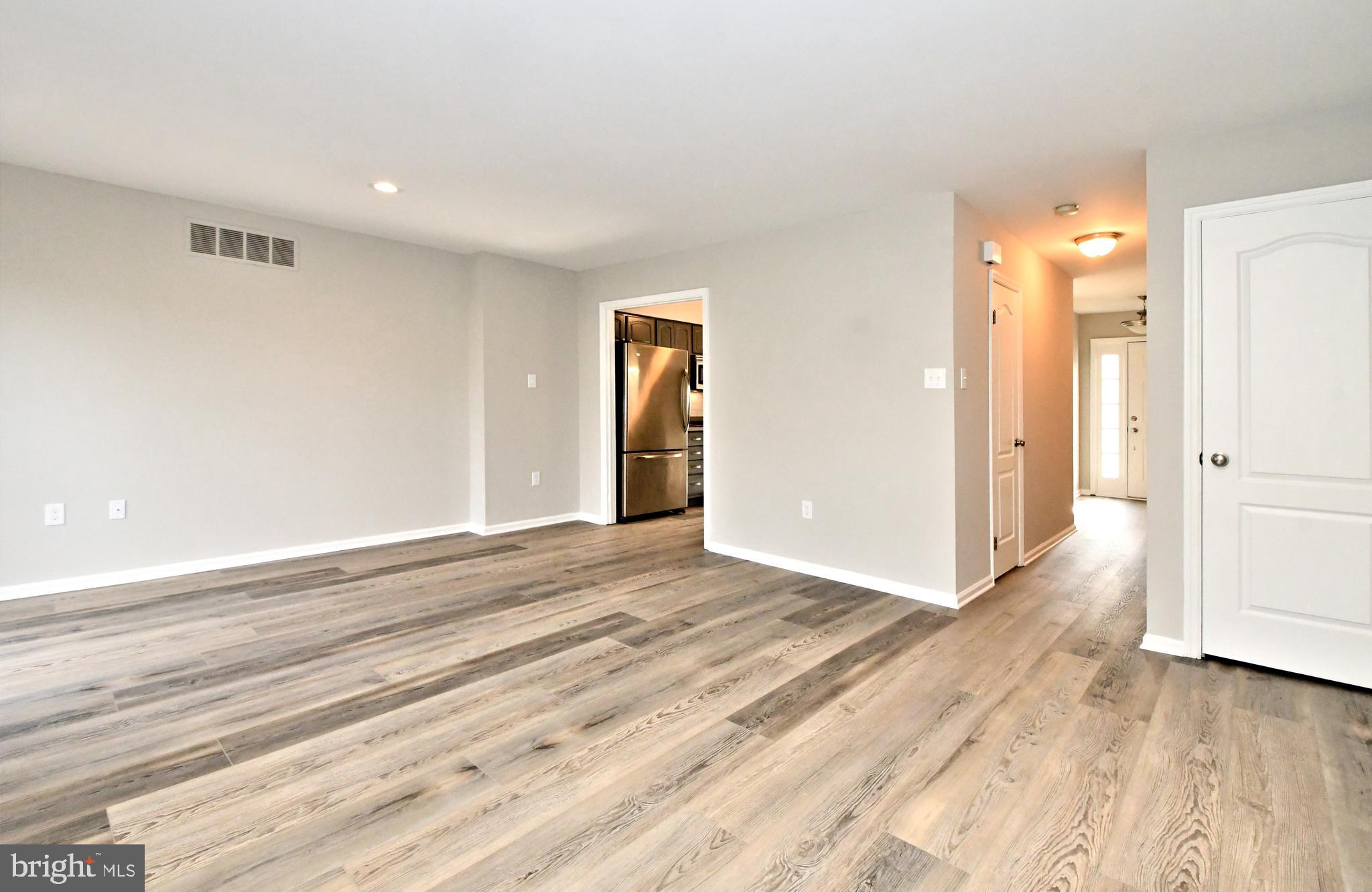 COLLEGE PARK - Residential