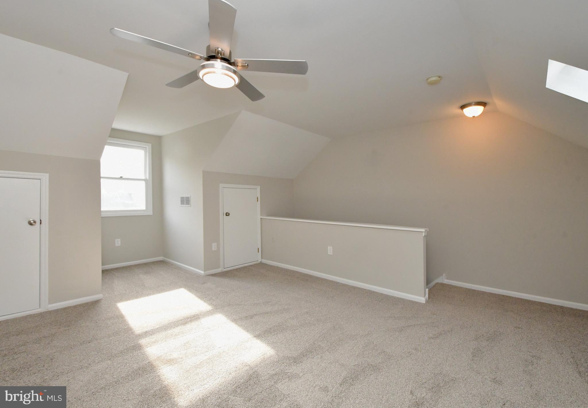 COLLEGE PARK - Residential