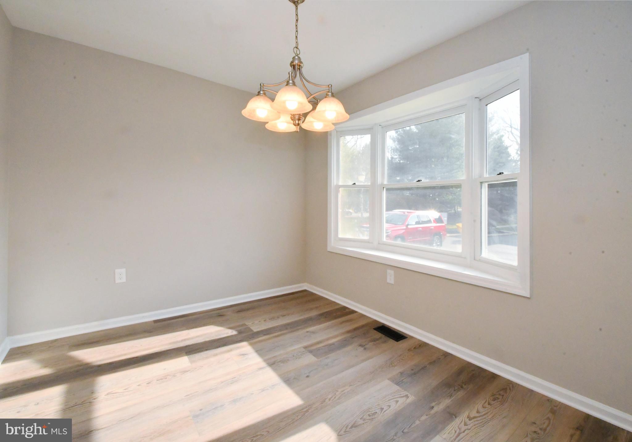 COLLEGE PARK - Residential