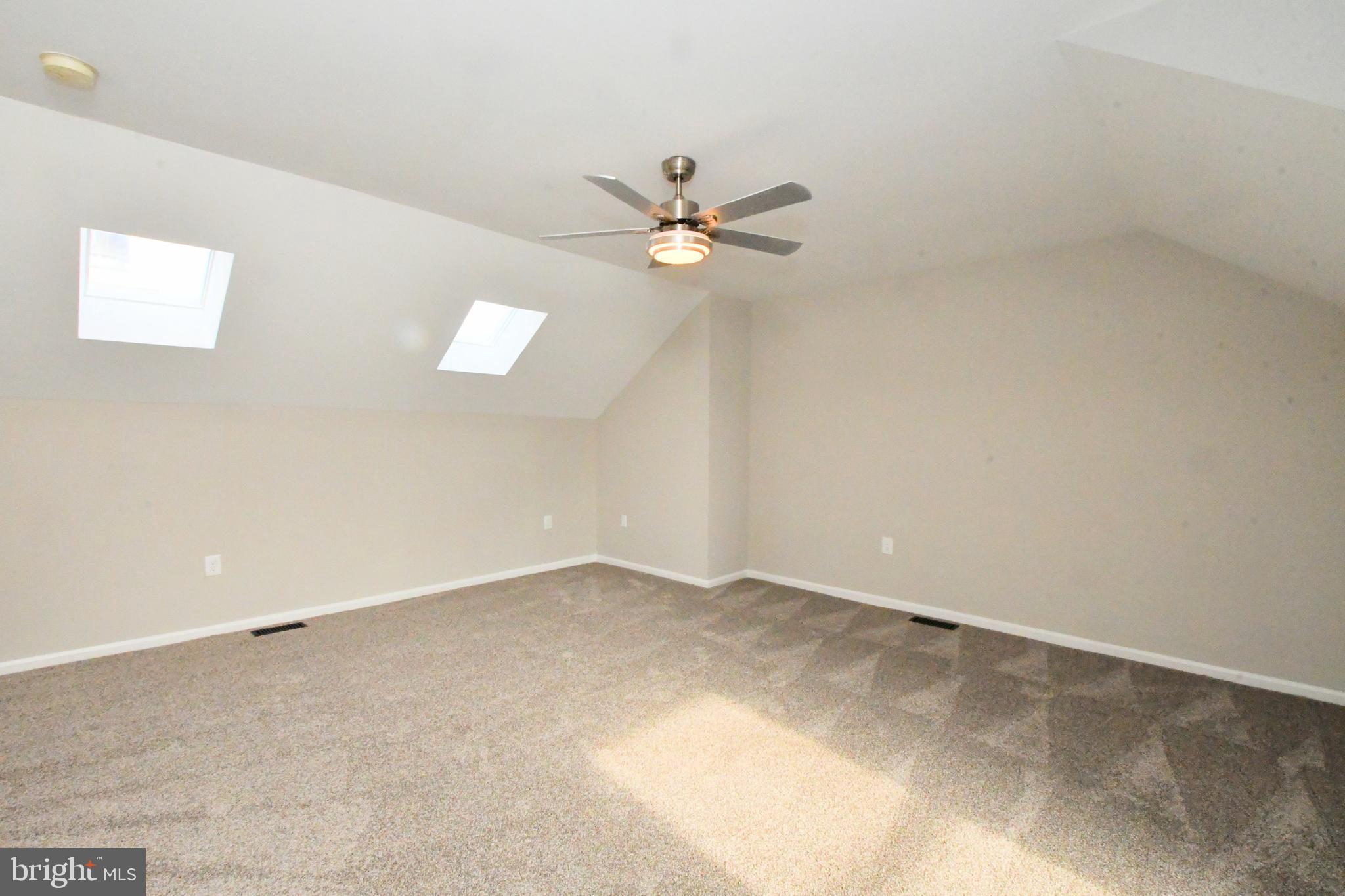 COLLEGE PARK - Residential