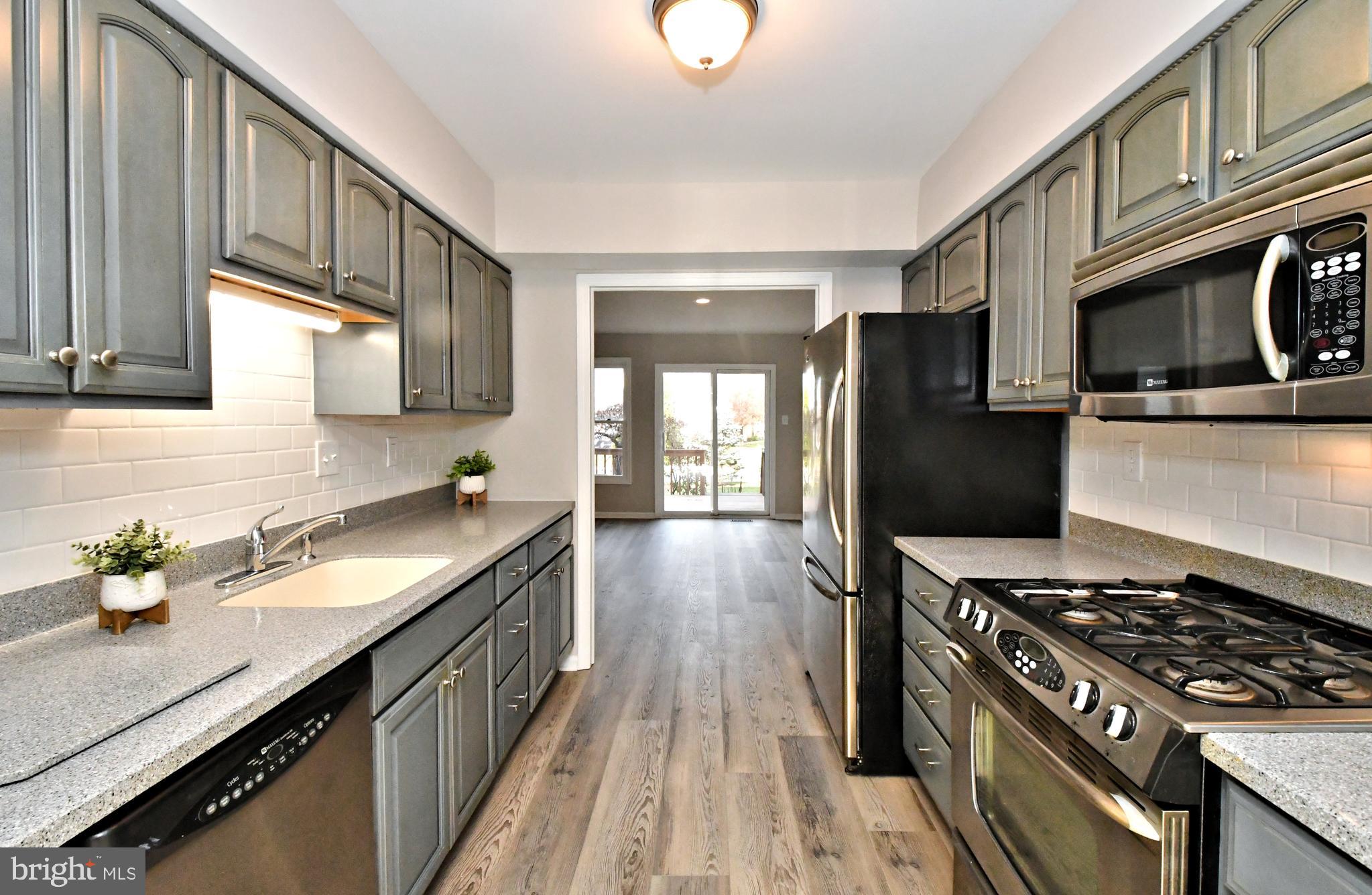 COLLEGE PARK - Residential