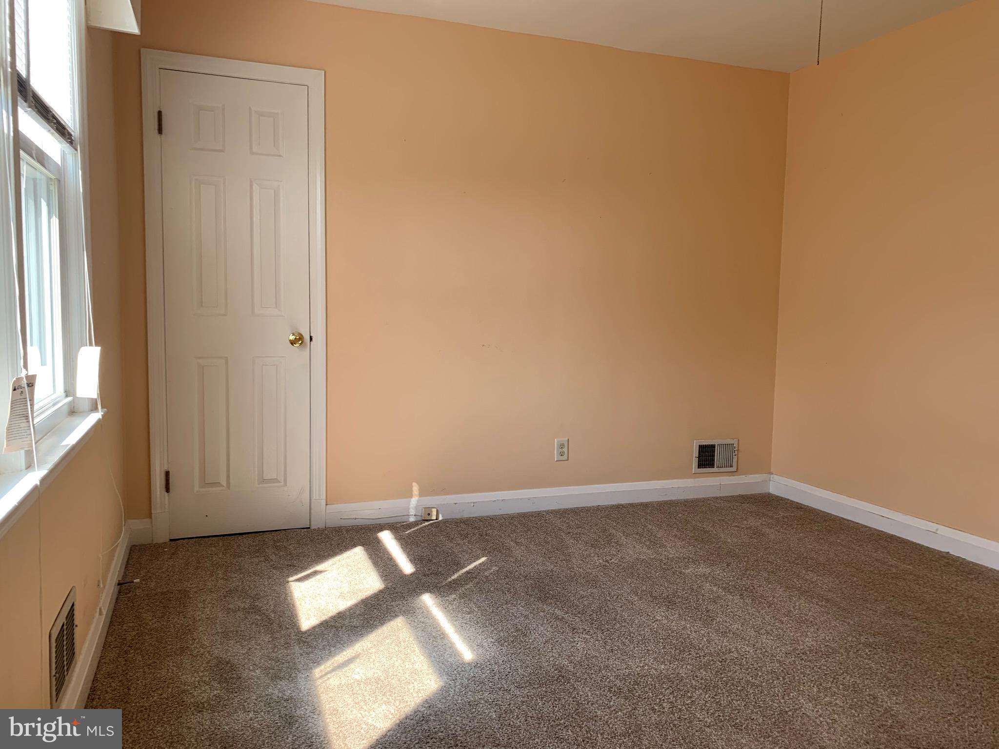 LINDALE HEIGHTS - Residential Lease