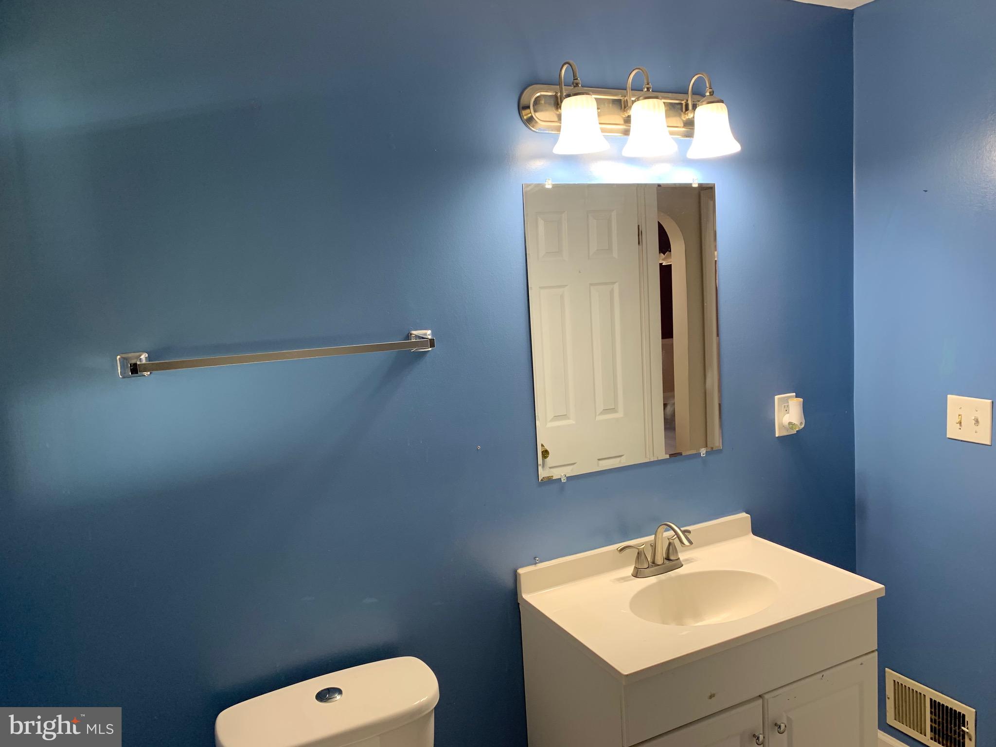 LINDALE HEIGHTS - Residential Lease