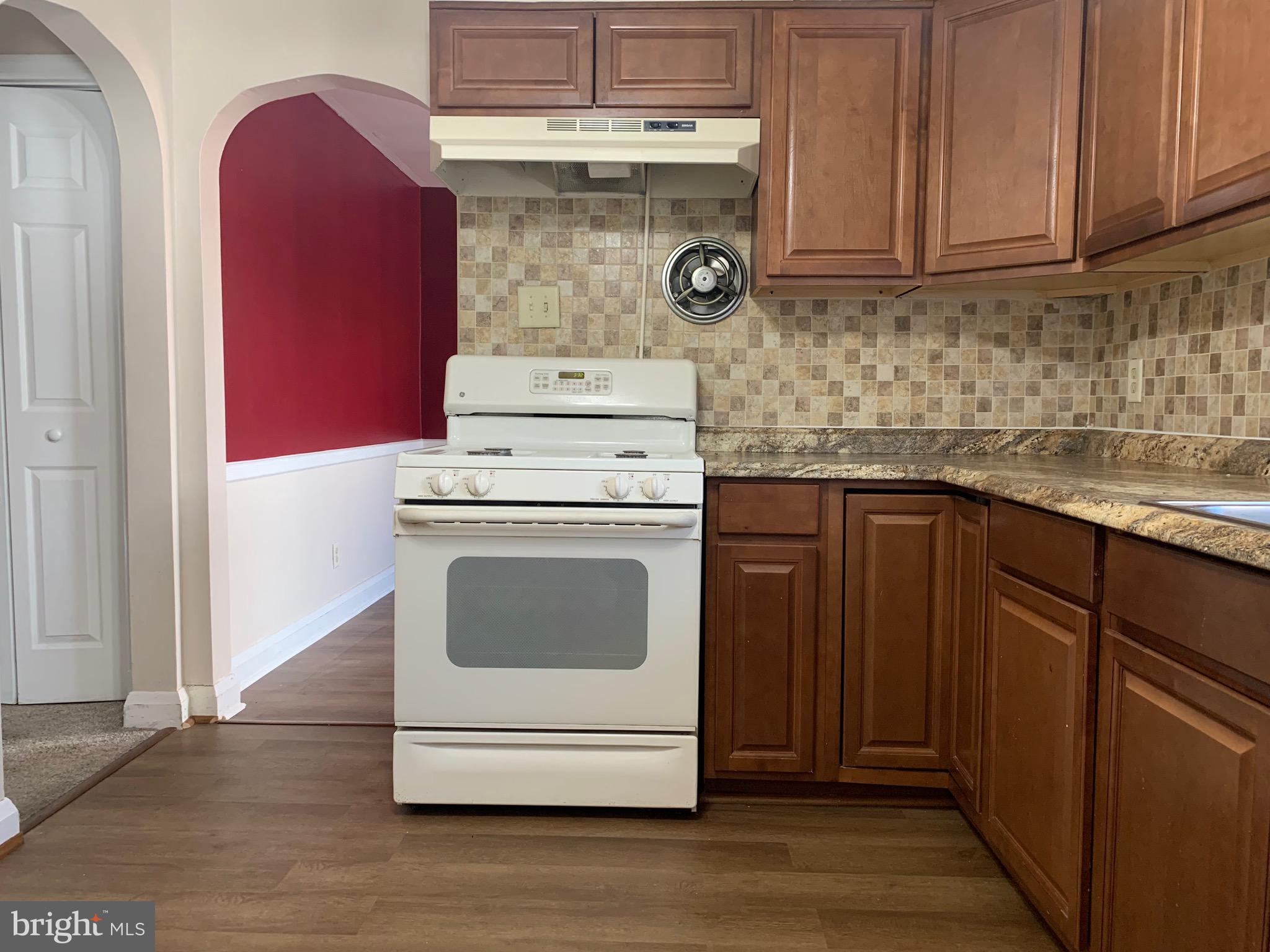 LINDALE HEIGHTS - Residential Lease