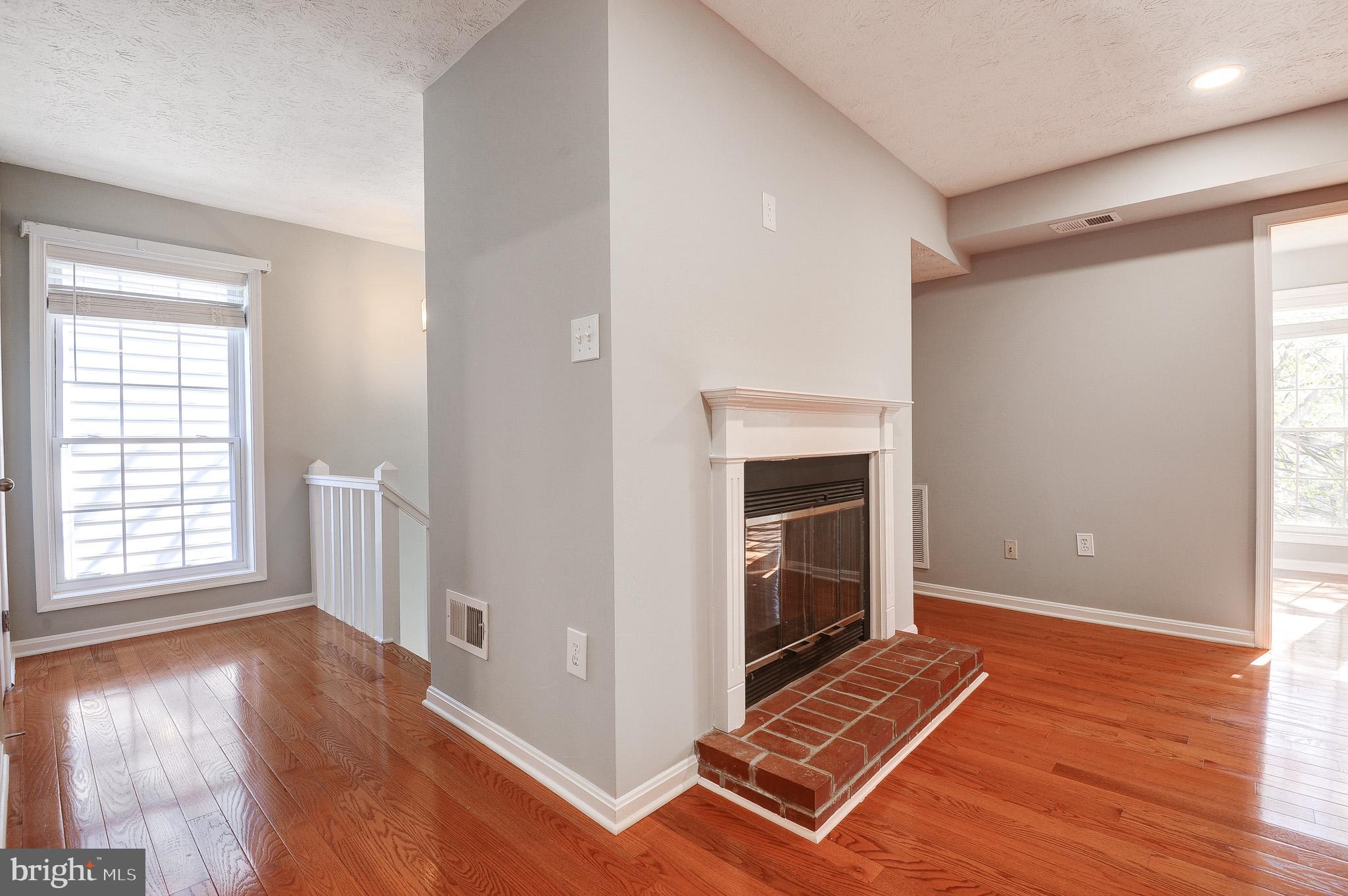 THE OAKTON - Residential