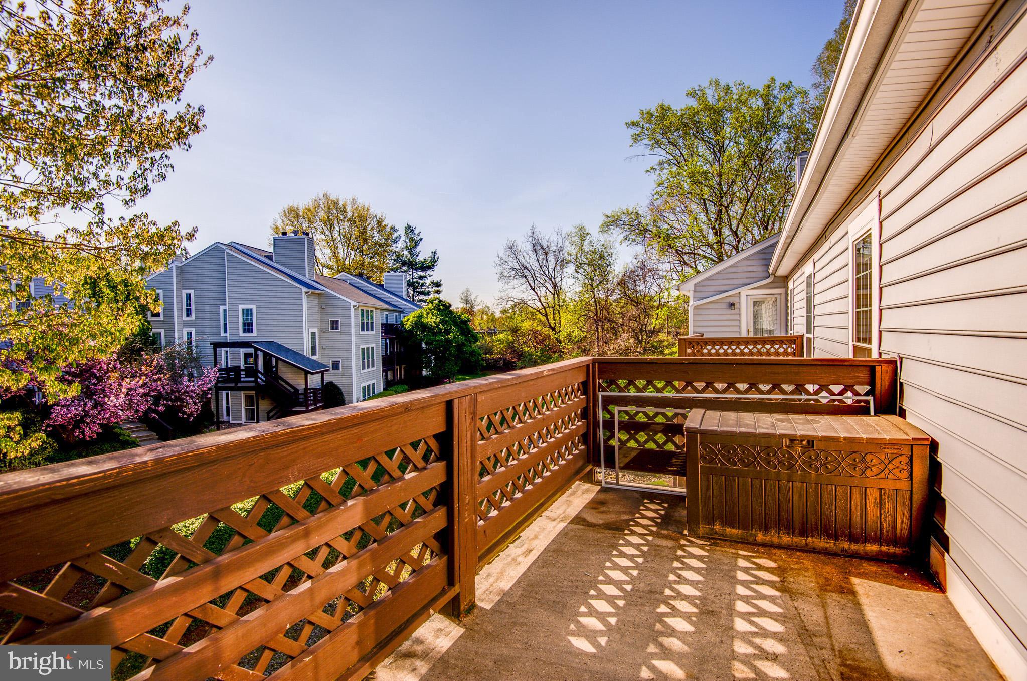 THE OAKTON - Residential