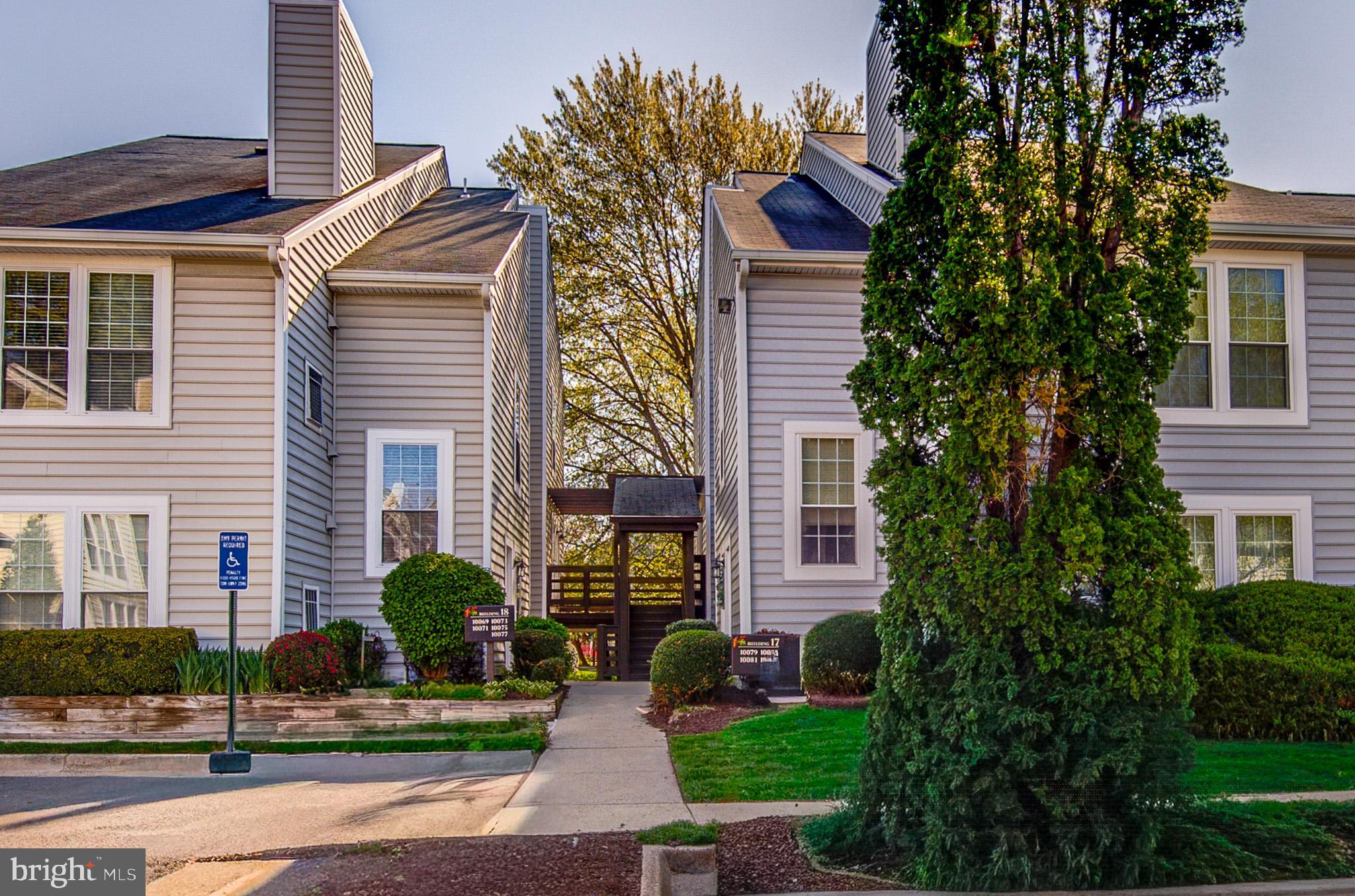 THE OAKTON - Residential