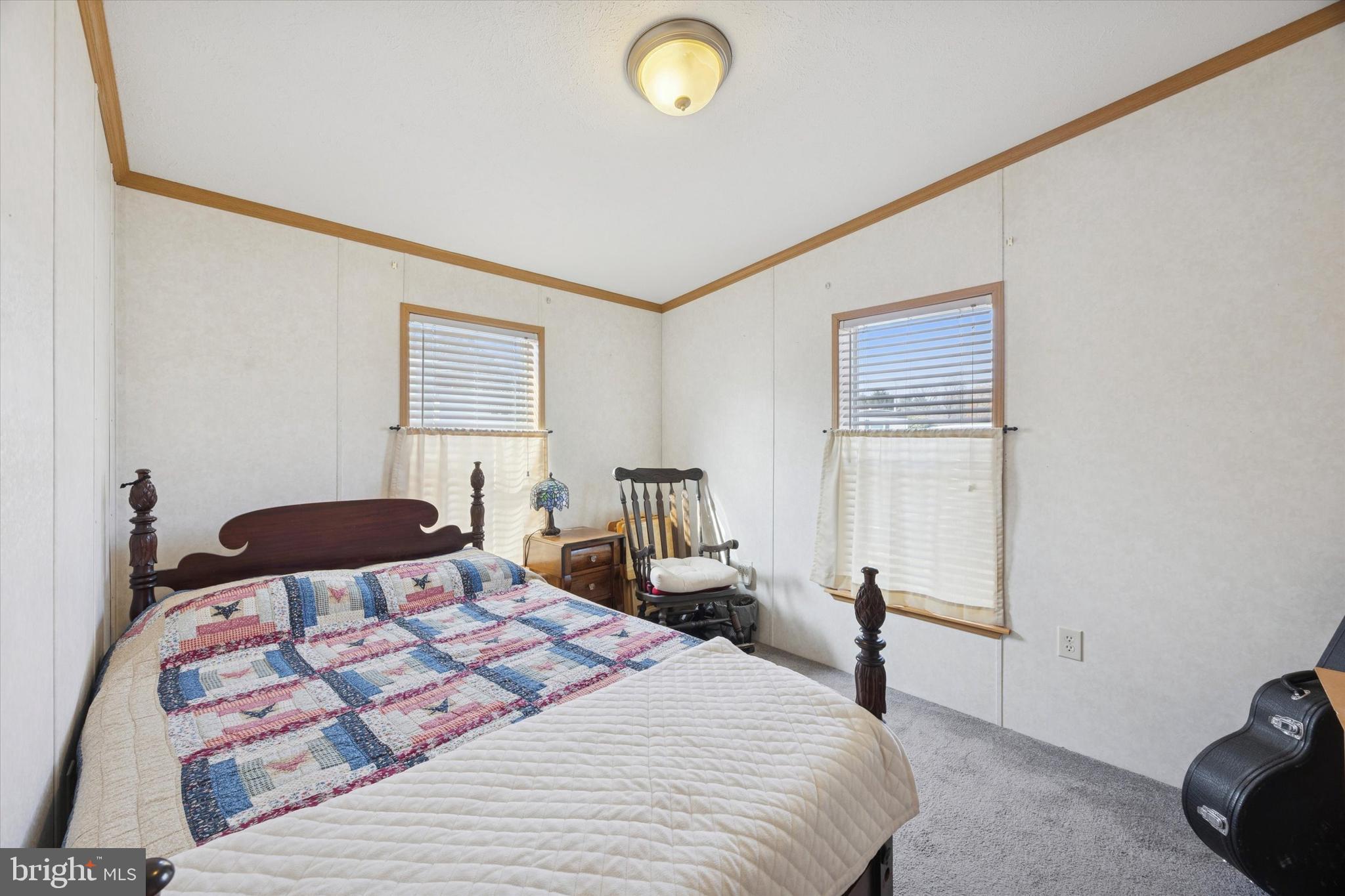 VILLAGE GREEN - Residential