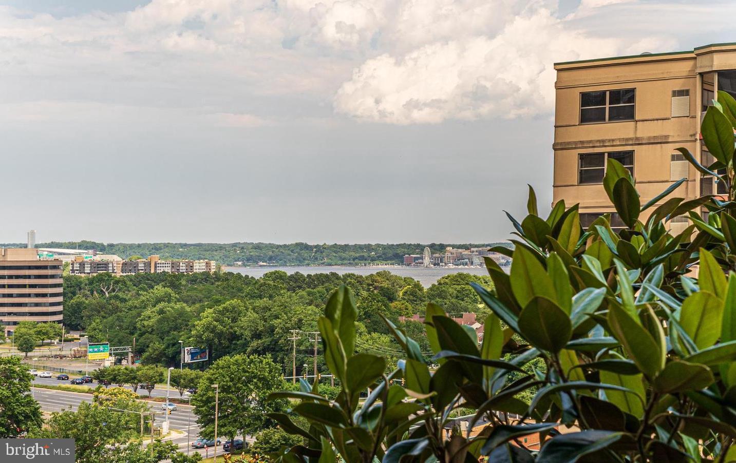 HUNTING CREEK CLUB - Residential Lease