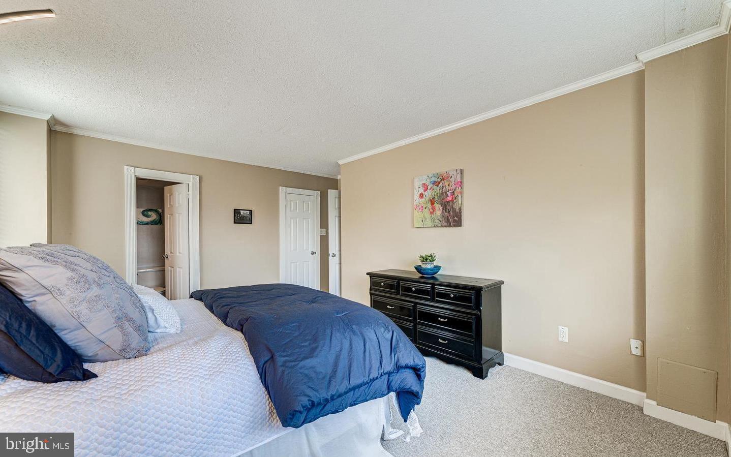 HUNTING CREEK CLUB - Residential Lease