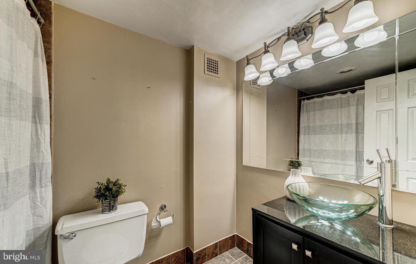 HUNTING CREEK CLUB - Residential Lease