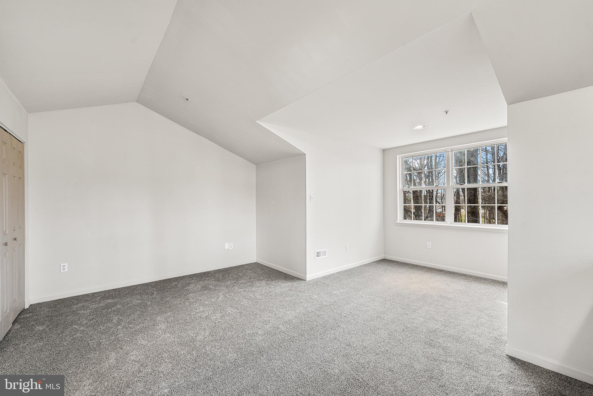 VILLAGES OF WINTERSET - Residential