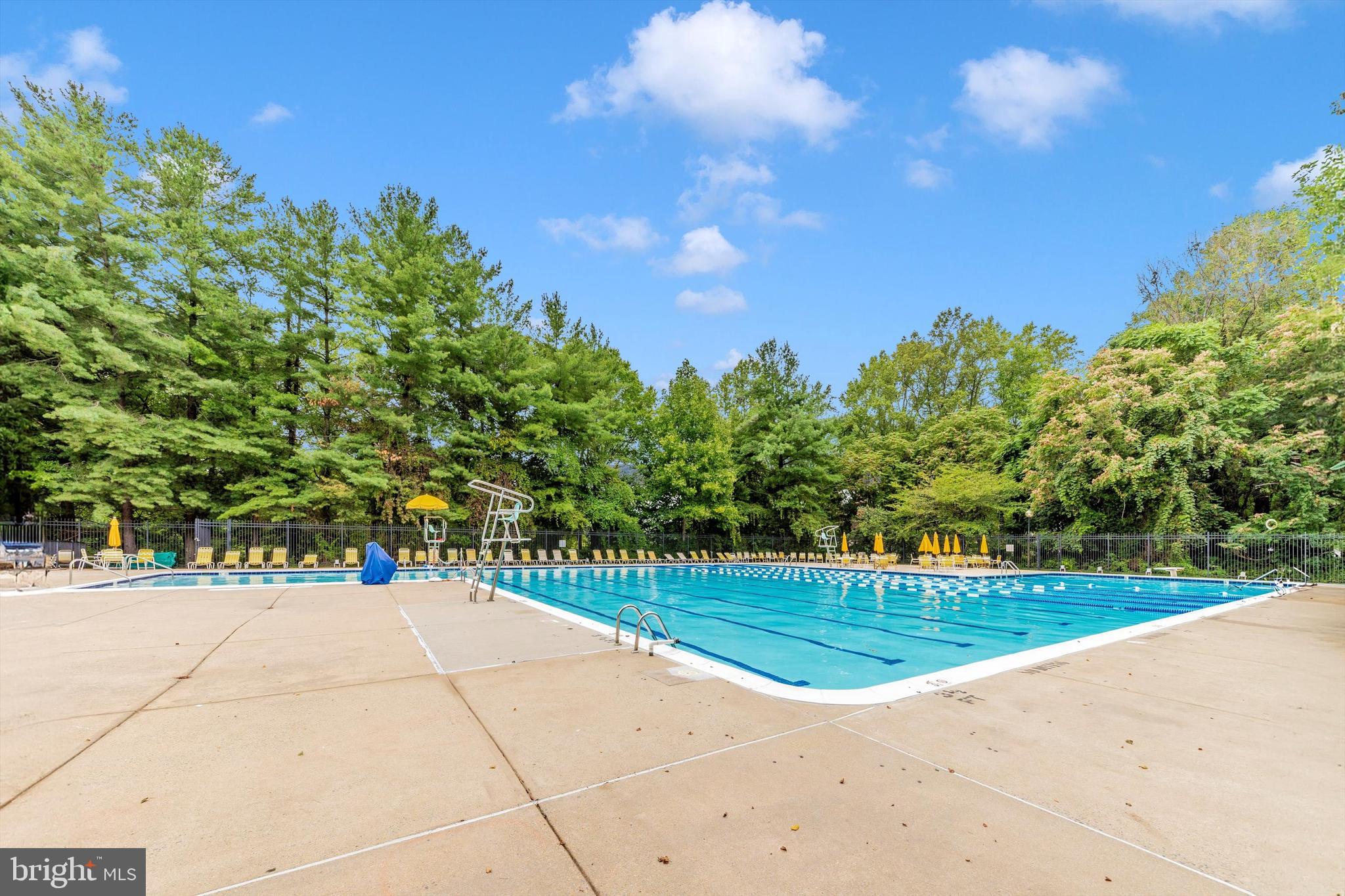 WILLOW COVE TOWNHOMES - Residential