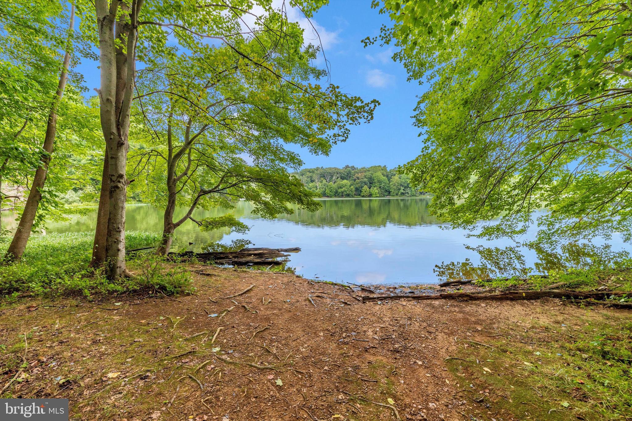 WILLOW COVE TOWNHOMES - Residential