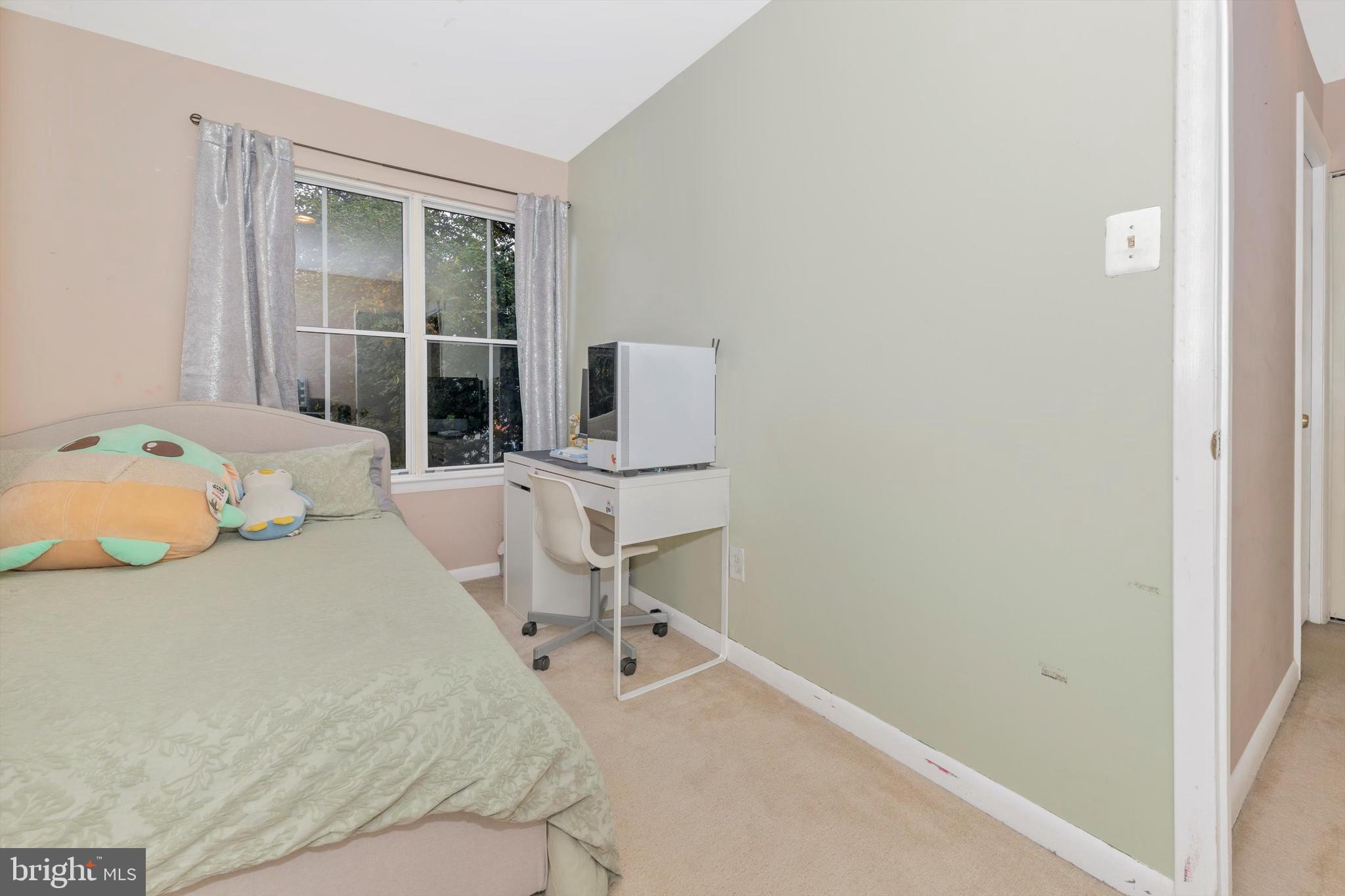 WILLOW COVE TOWNHOMES - Residential