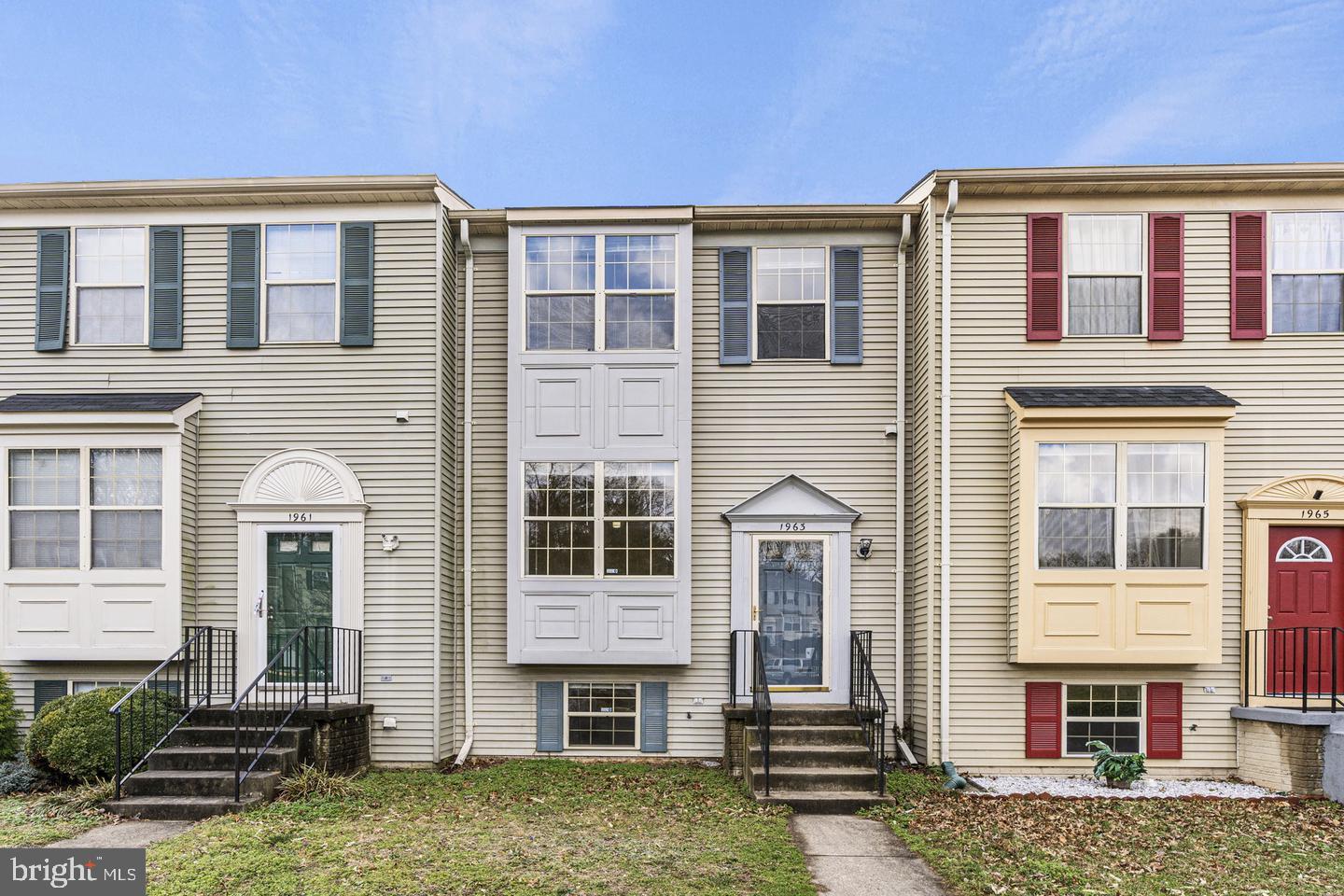 WINSLOW CHASE - Residential