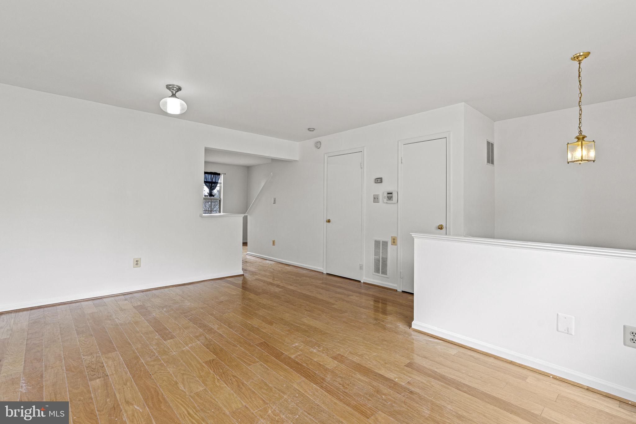 WINSLOW CHASE - Residential